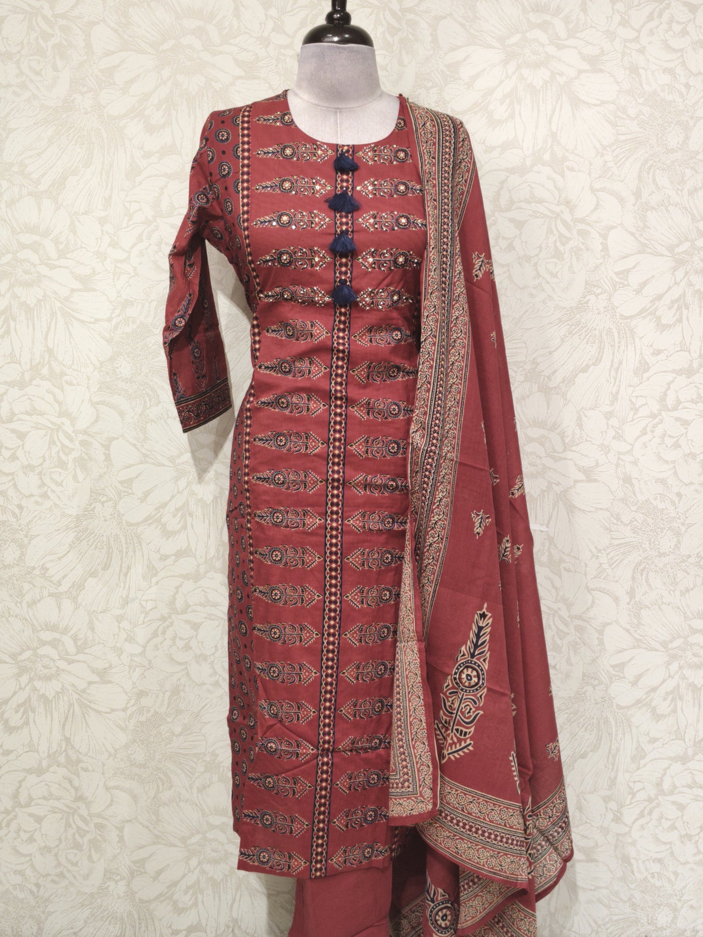 OFFER SALES TOP AND BOTTOM COLLECTIONS - IHA 27407