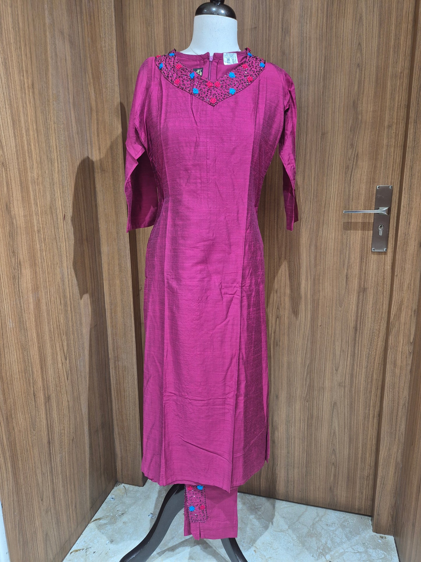 OFFER SALES TOP AND BOTTOM - IHA 26703