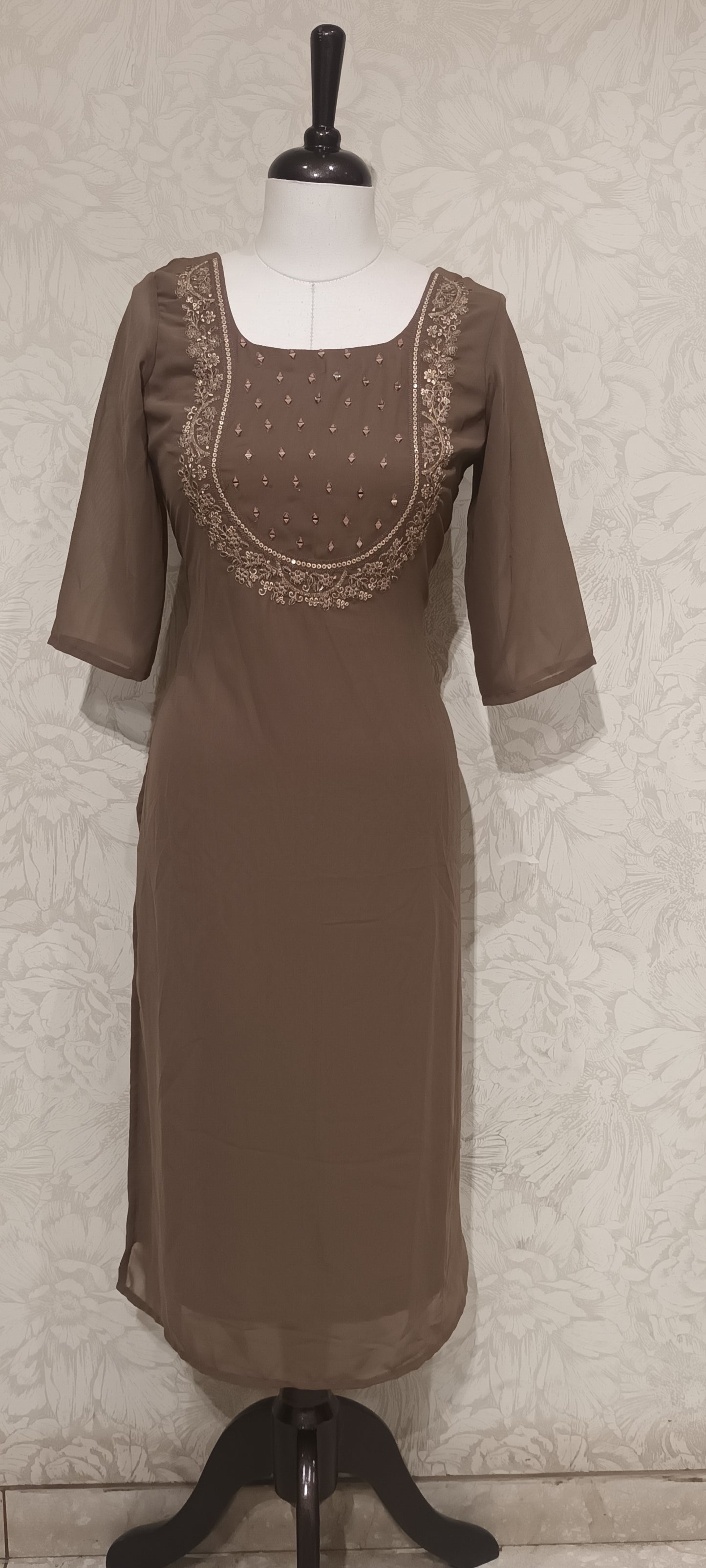OFFER SALES TOPS COLLECTIONS - IHA 27085