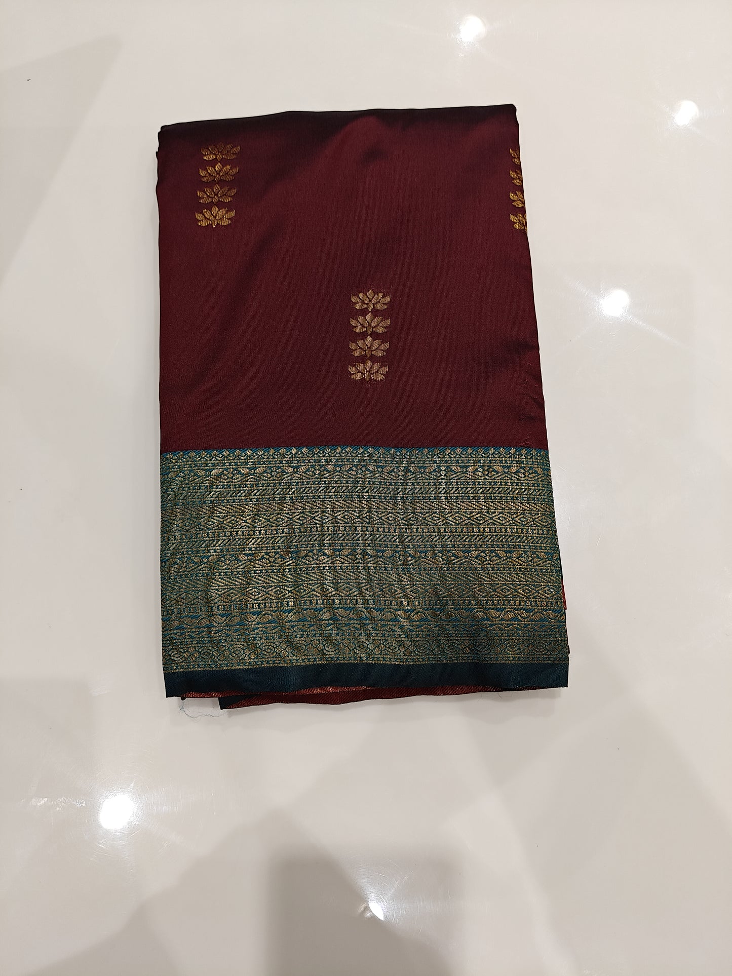 OFFER SALES SAREES - IHA 27224