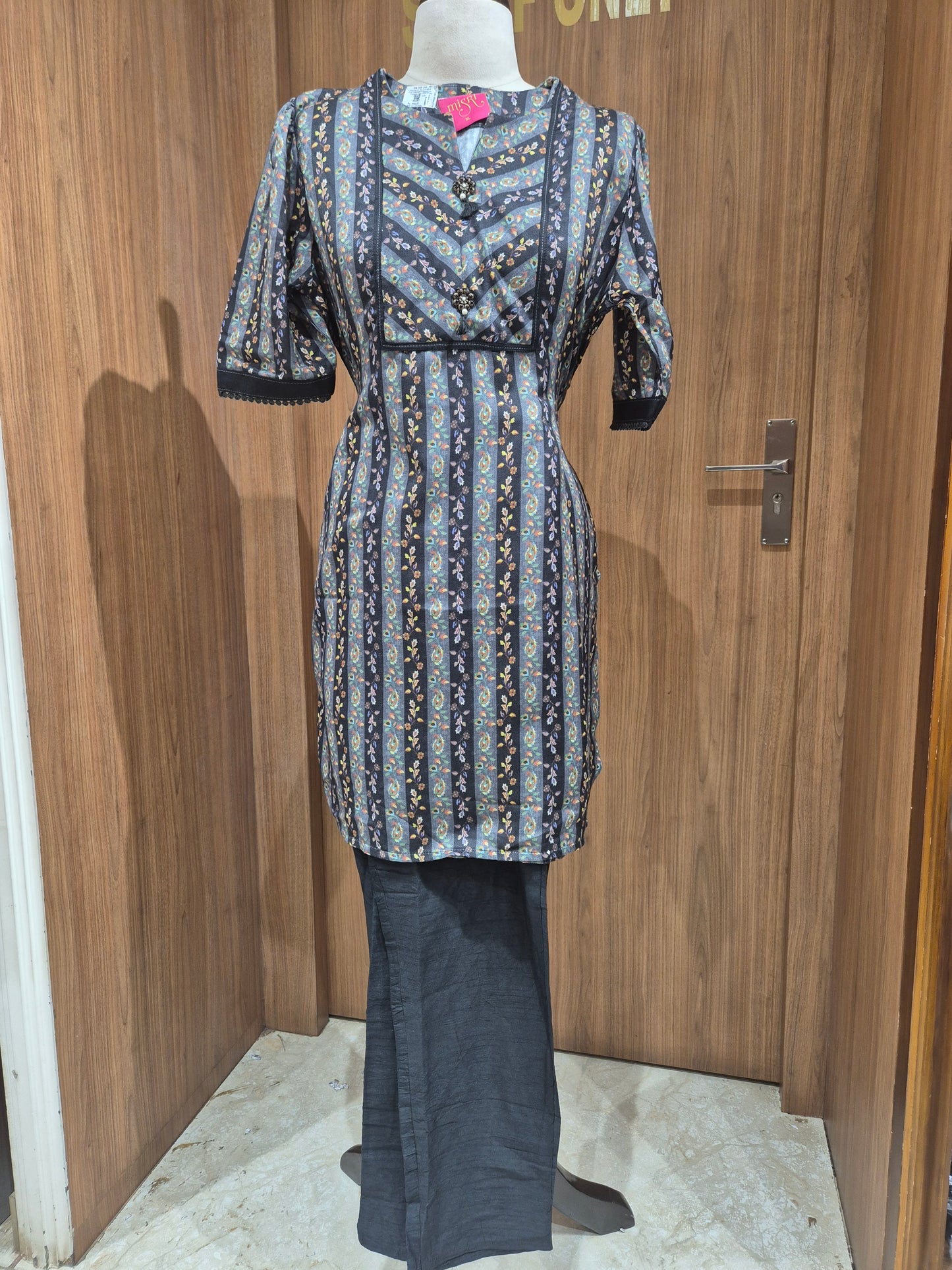 OFFER SALES TOP AND BOTTOM - IHA 26703