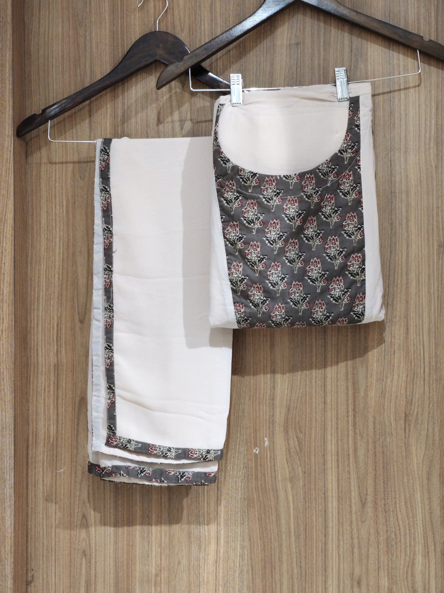 OFFER SALES UNSTITCHED SALWAR SUITS - IHA 27443