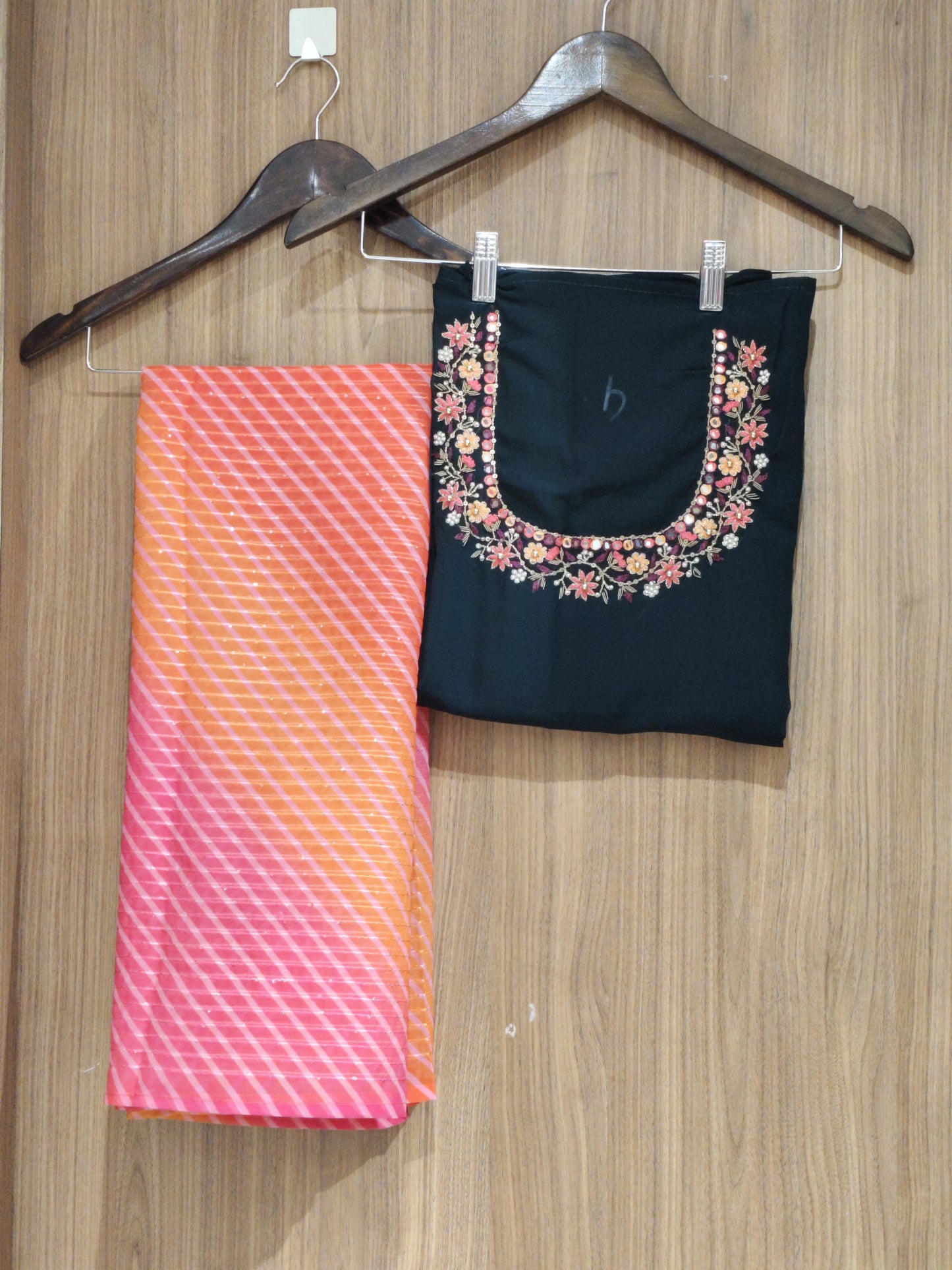 OFFER SALES UNSTITCHED SALWAR SUITS - IHA 27443