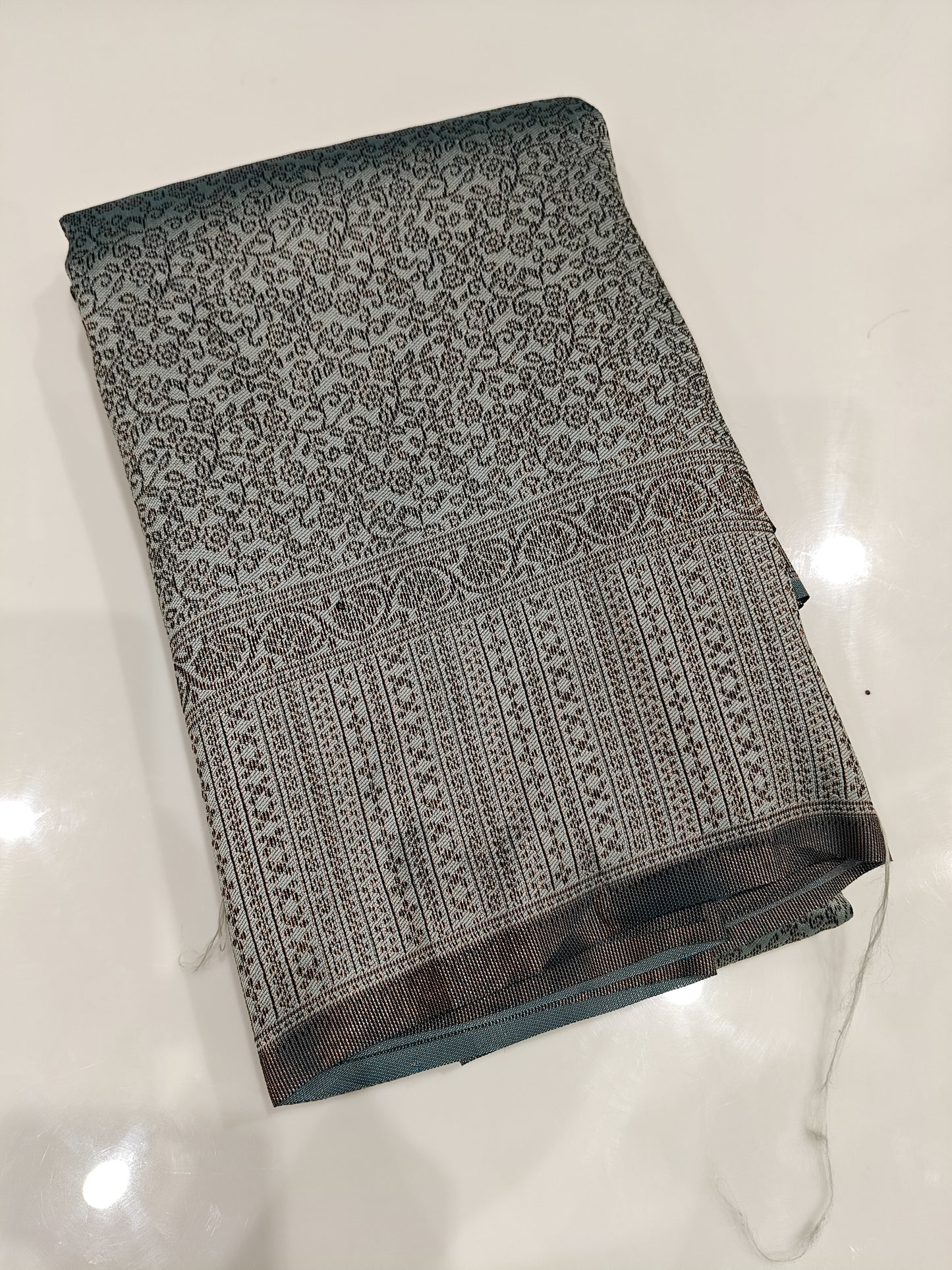 OFFER SALES SAREES - IHA 27253