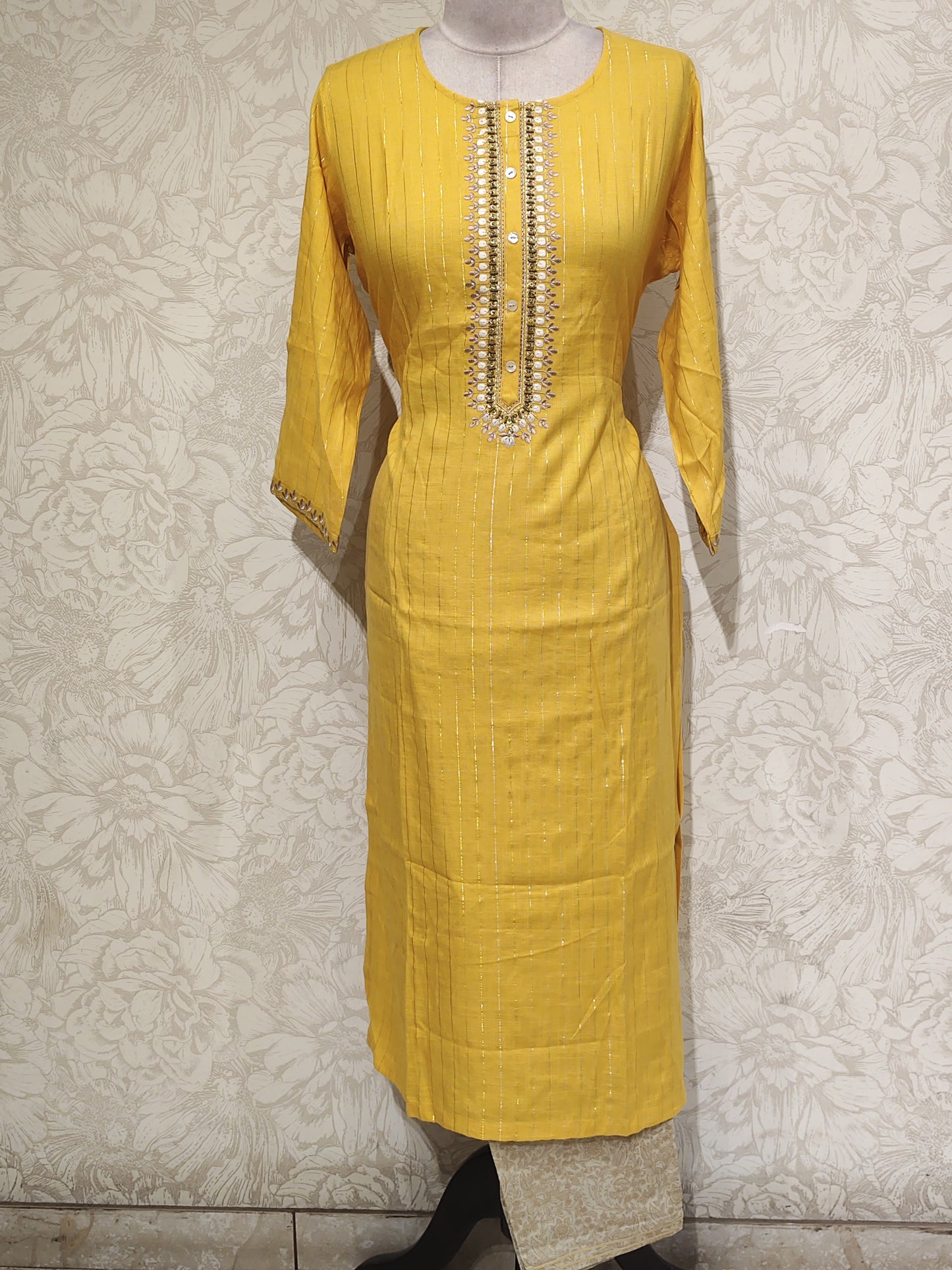 OFFER SALES TOP AND BOTTOM COLLECTIONS - IHA 27223