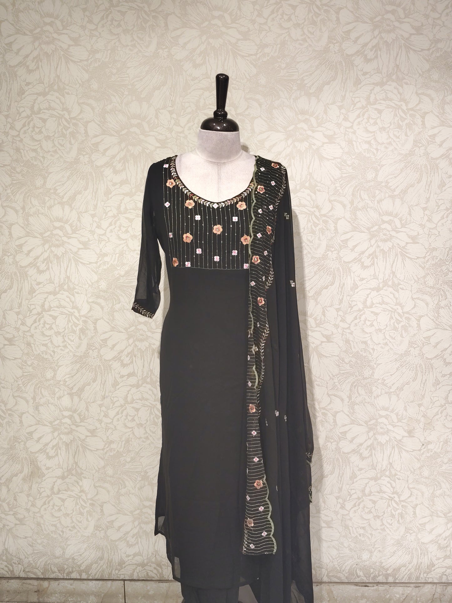 OFFER SALES TOP AND BOTTOM - IHA 27533