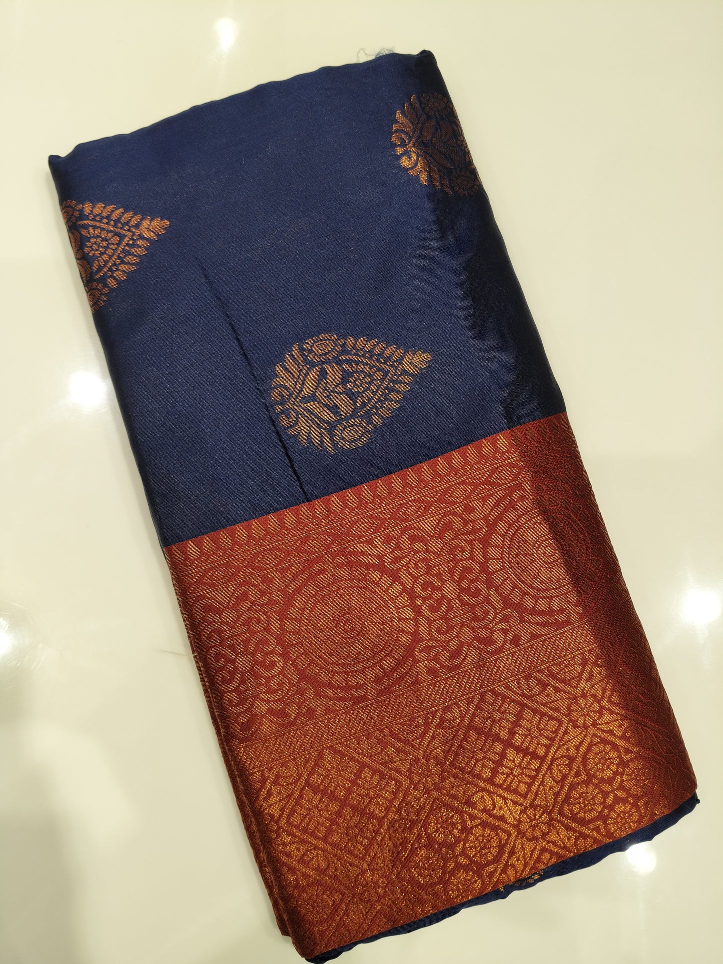 OFFER SALES SAREES - IHA 27316