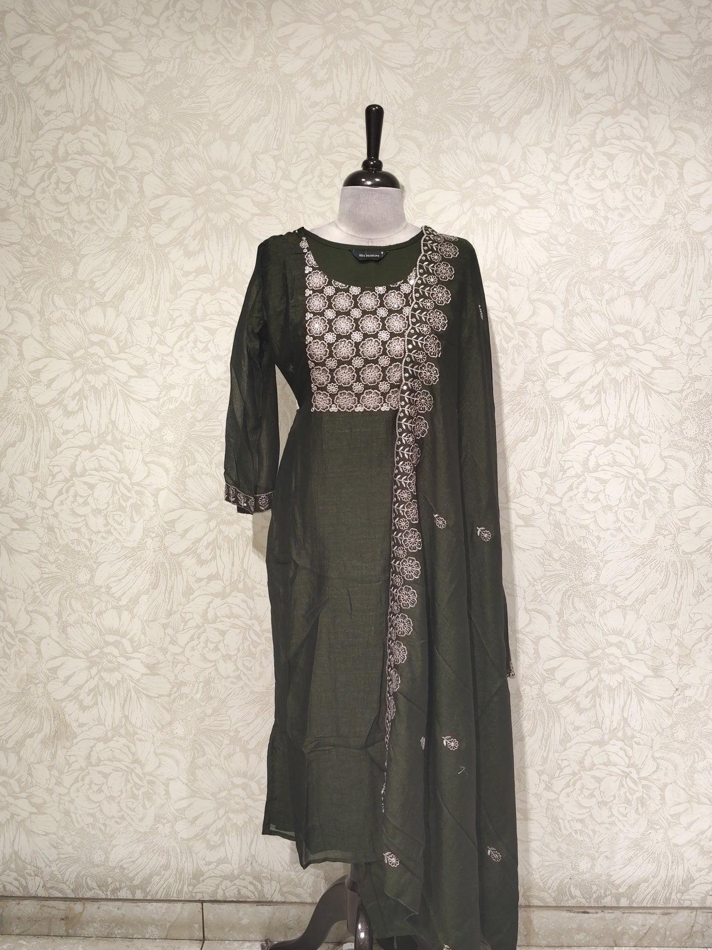 OFFER SALES TOP AND BOTTOM - IHA 27533