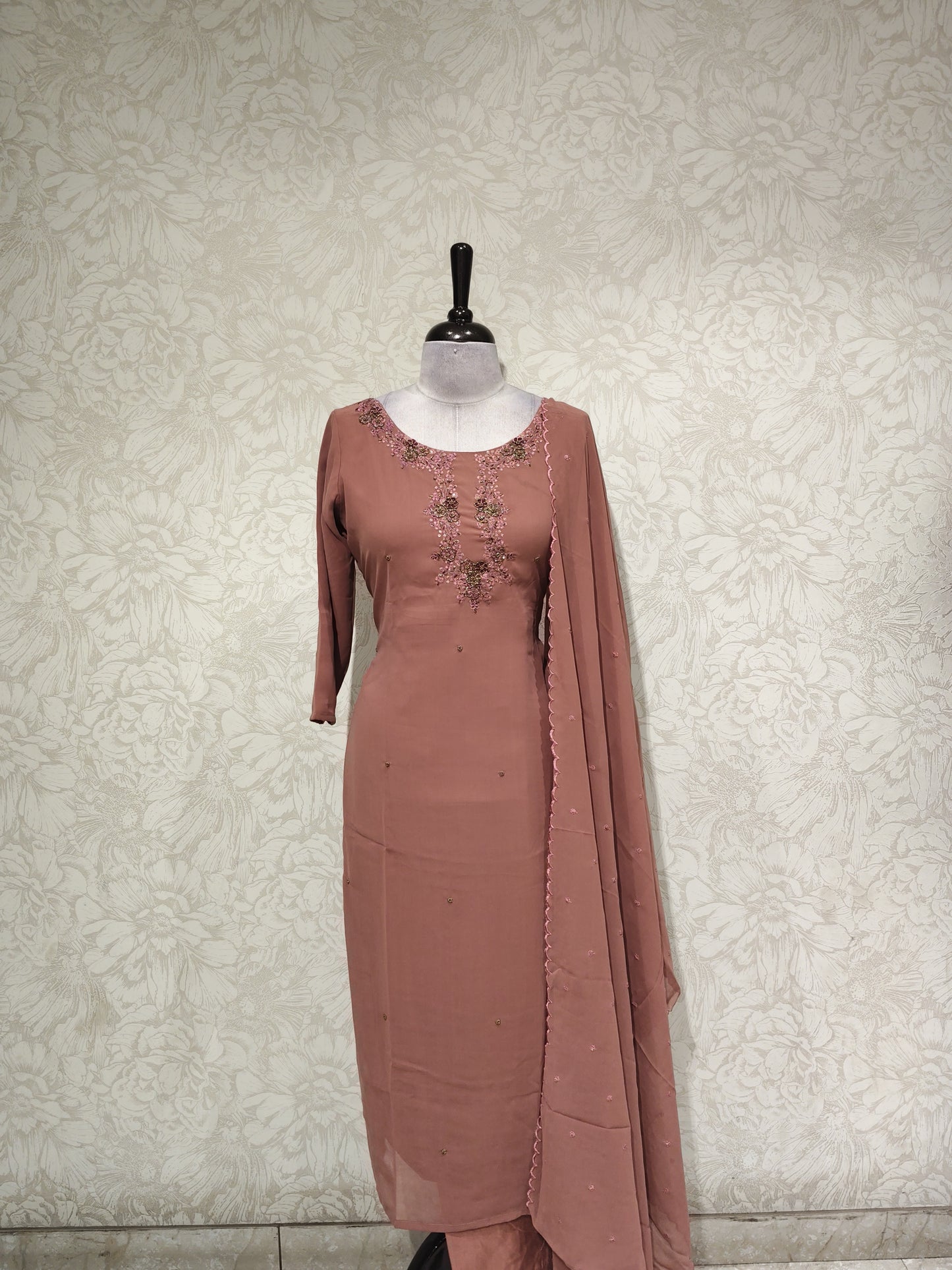 OFFER SALES TOP AND BOTTOM - IHA 27524