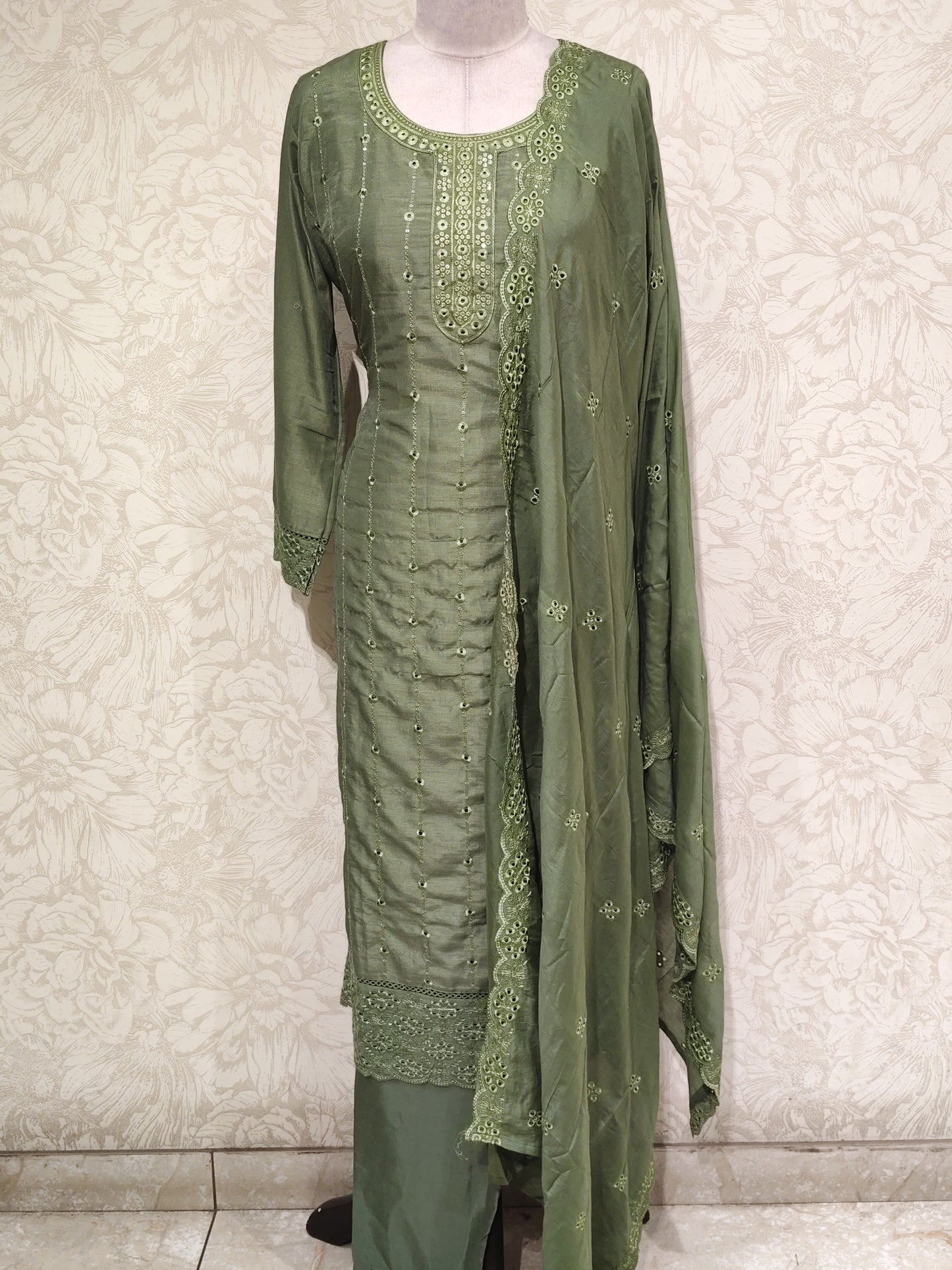 OFFER SALES TOP AND BOTTOM COLLECTIONS - IHA 27223