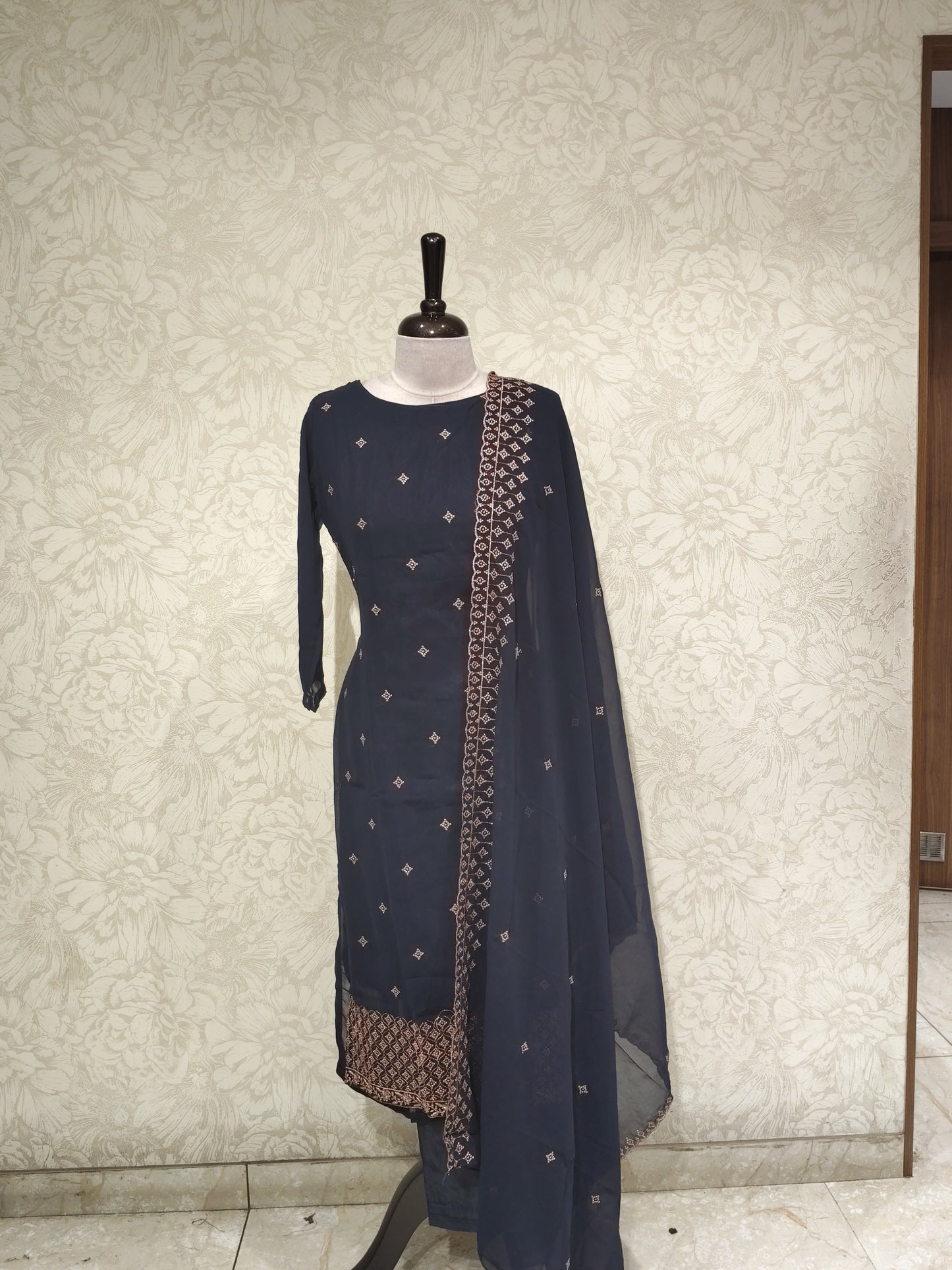 OFFER SALES TOP AND BOTTOM - IHA 27524