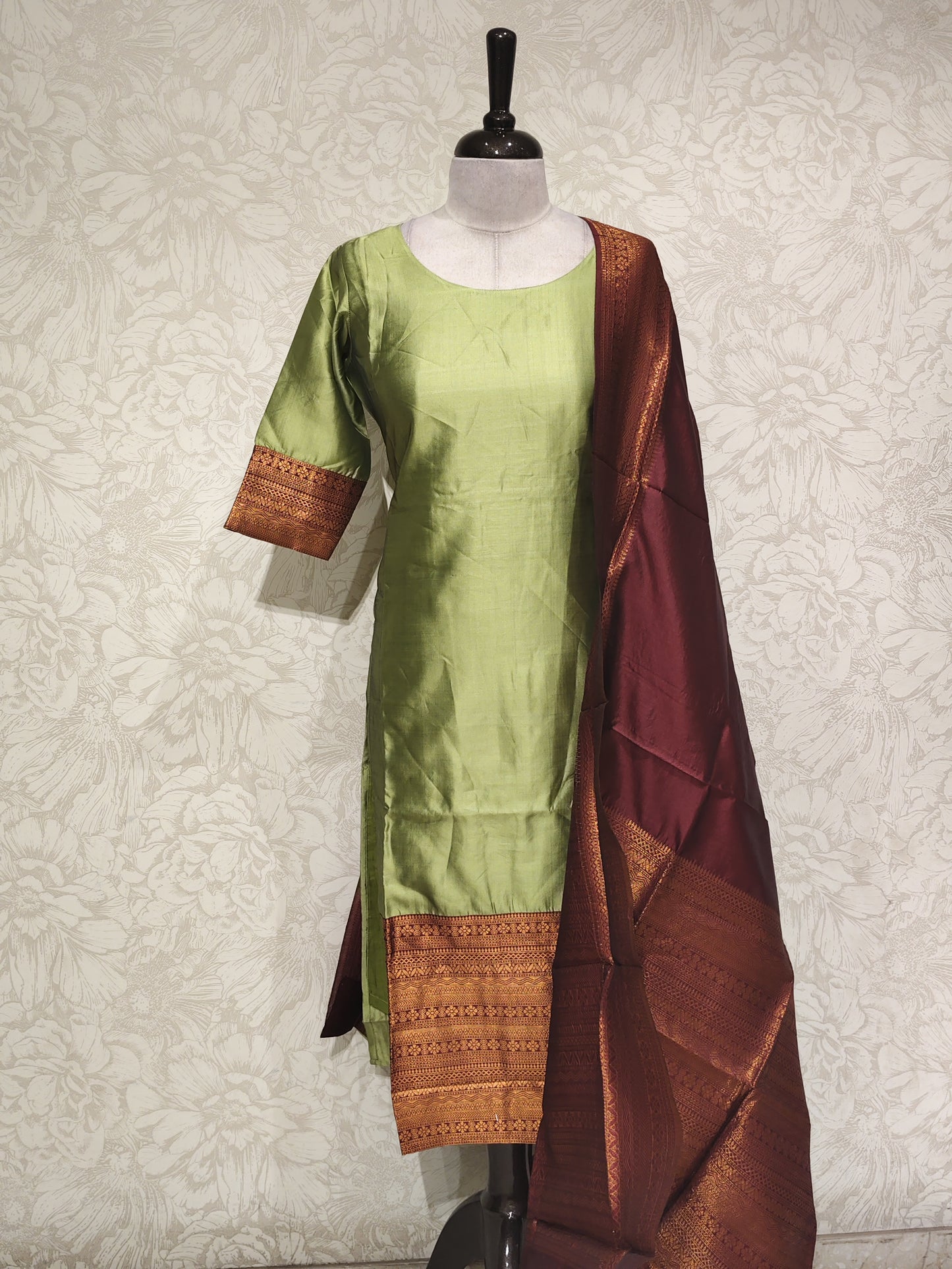 OFFER SALES TOPS COLLECTIONS - IHA 27179