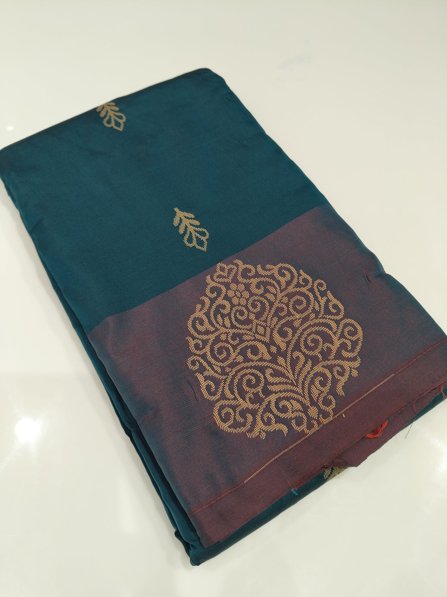 OFFER SALES SAREES - IHA 27410
