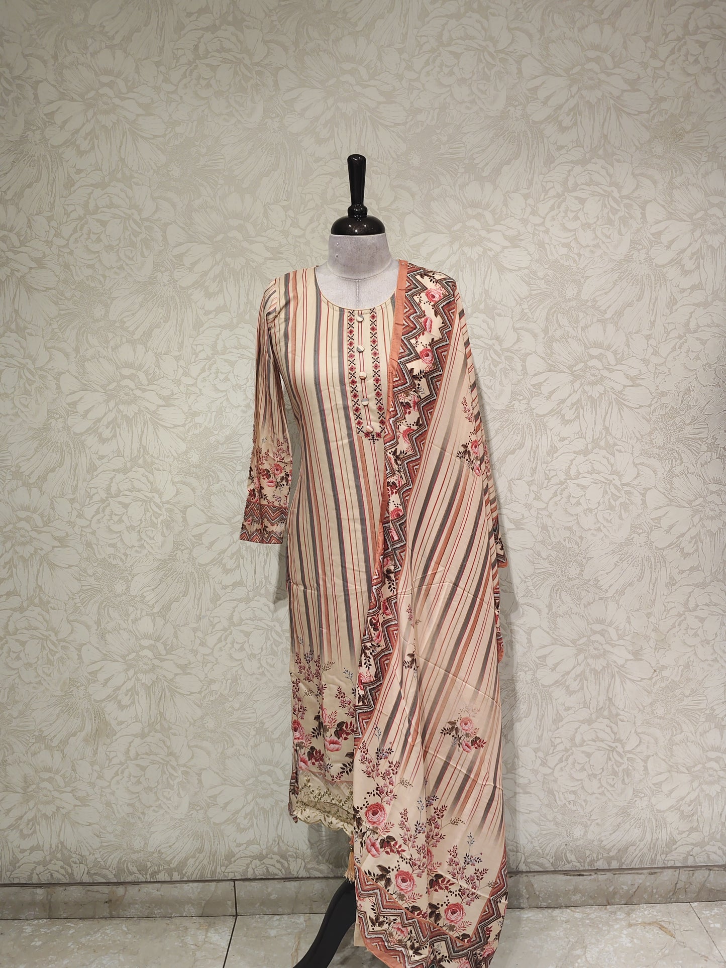 OFFER SALES TOP AND BOTTOM - IHA 27533