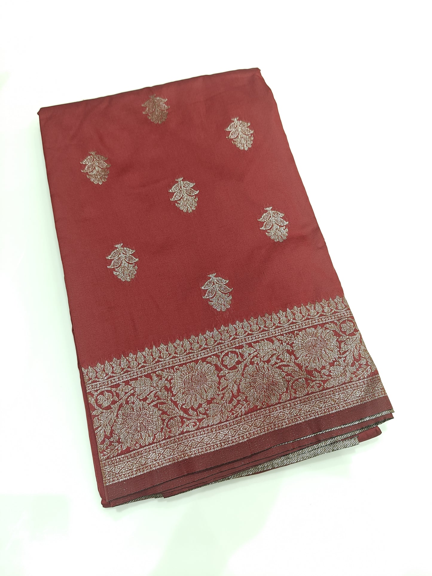 OFFER SALES SAREES - IHA 27224
