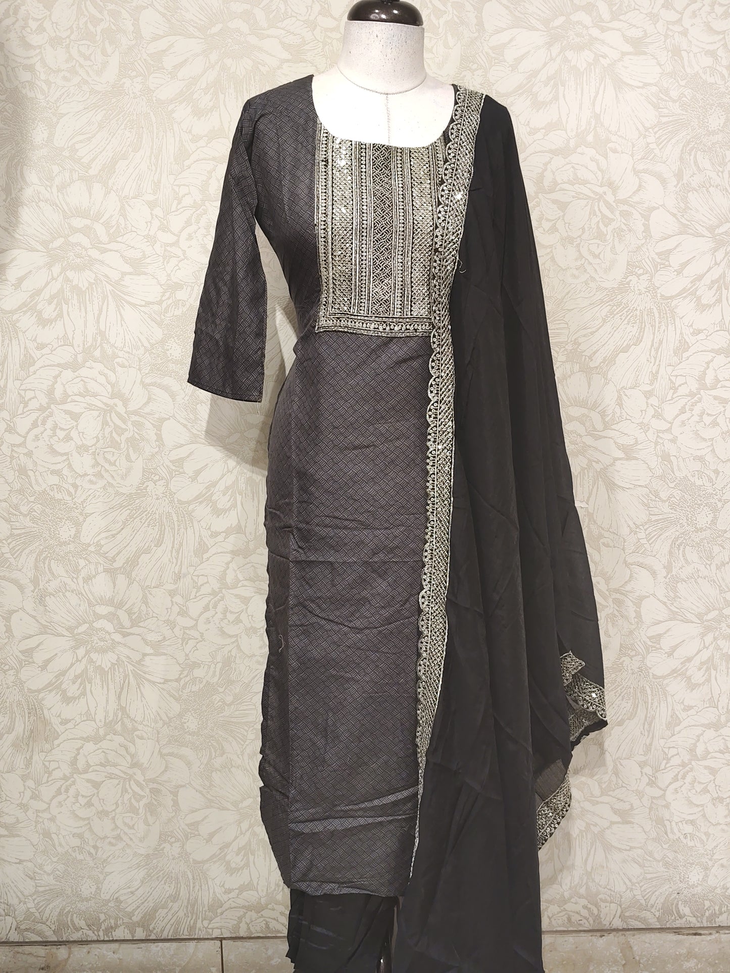 OFFER SALES TOP AND BOTTOM COLLECTIONS - IHA 27407
