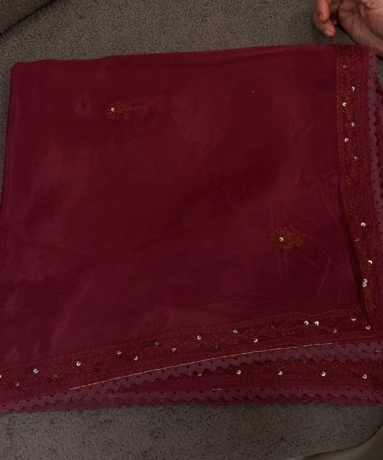 LUCKNOWI CHIKANKARI SAREES - IHA 33000
