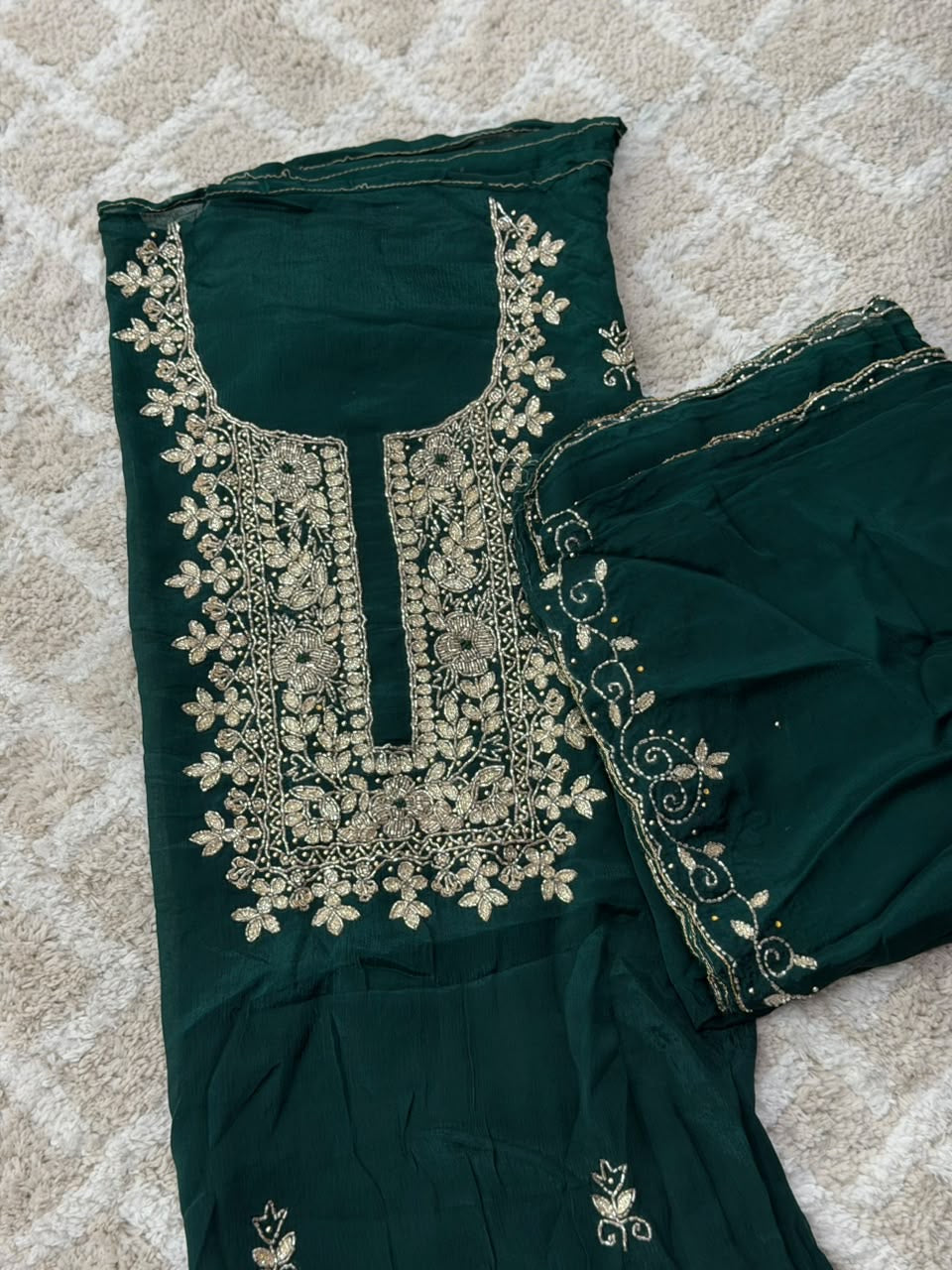 HANDWORKED UNSTITCHED ALWAR SUTS - IHA 36041