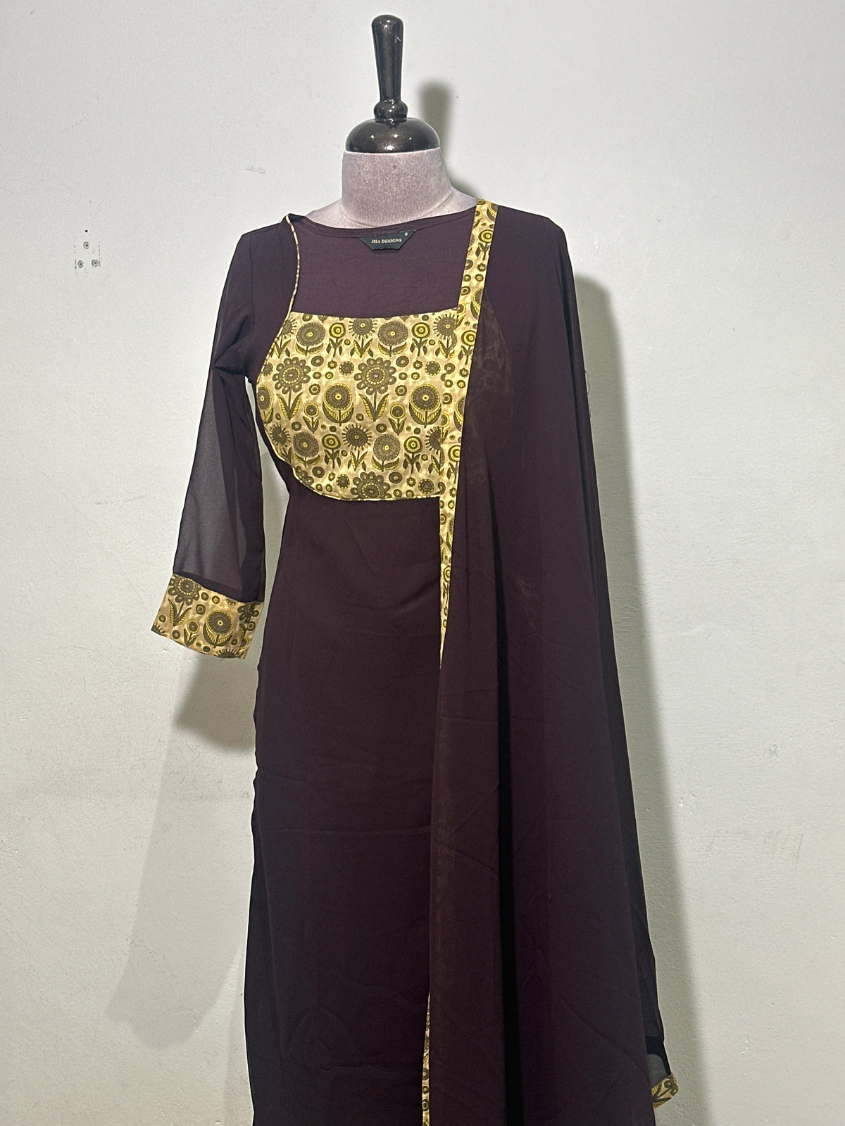 OFFER SALES TOP'S -  IHA 35977