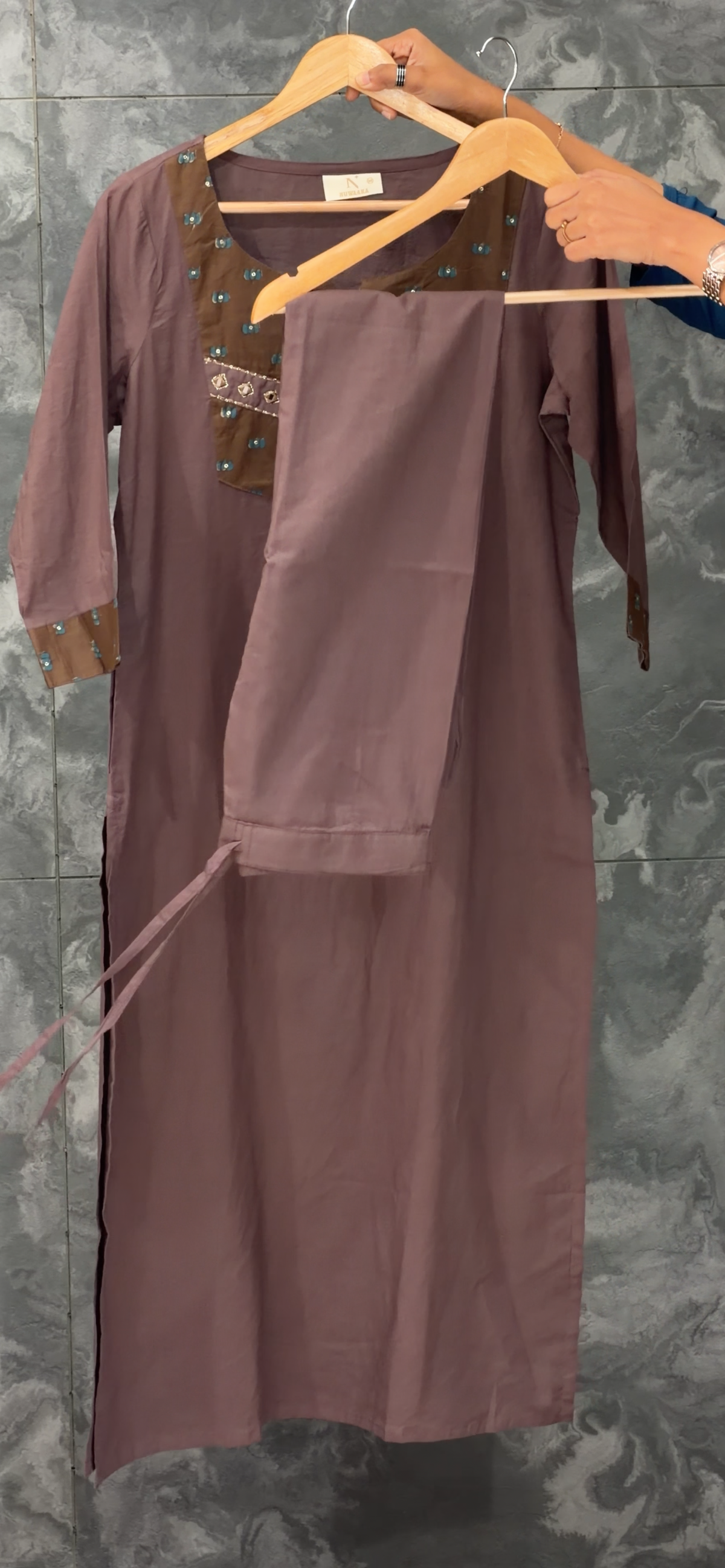 READY TO WEAR TOP AND BOTTOM- IHA 35985