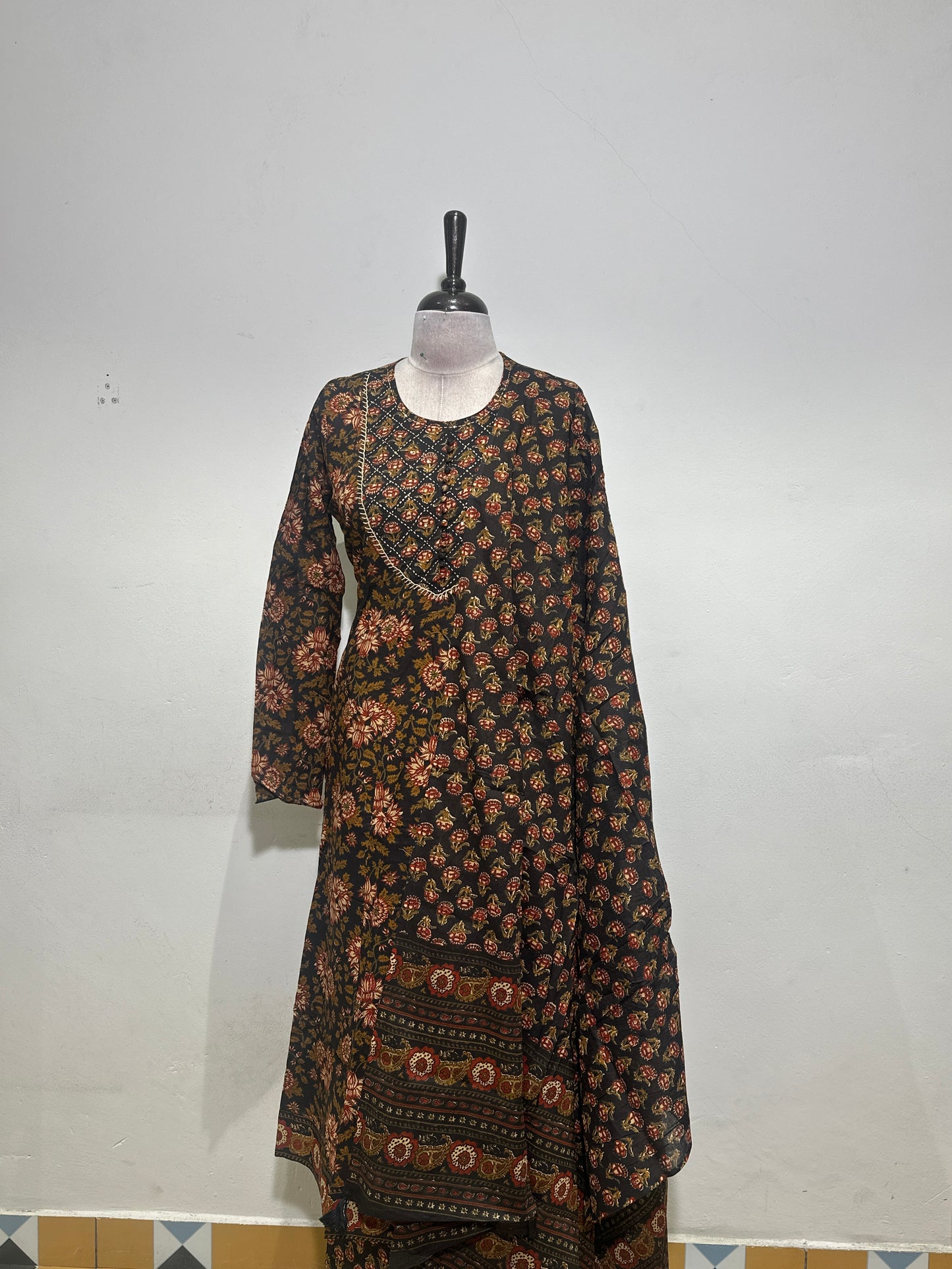 OFFER SALES TOP AND  BOTTOM  -  IHA 34331