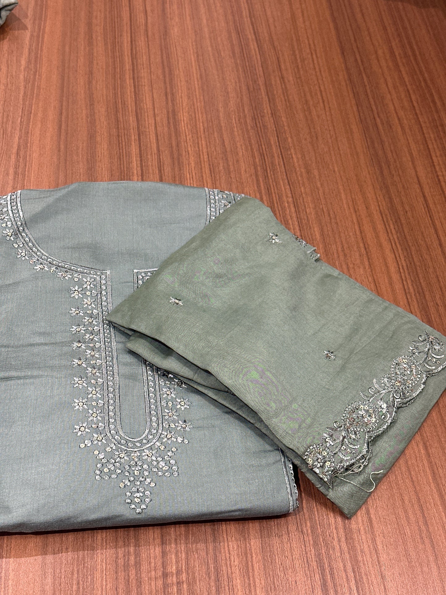 OFFER SALES UNSTITCHED SALWAR SUITS -  IHA 34051