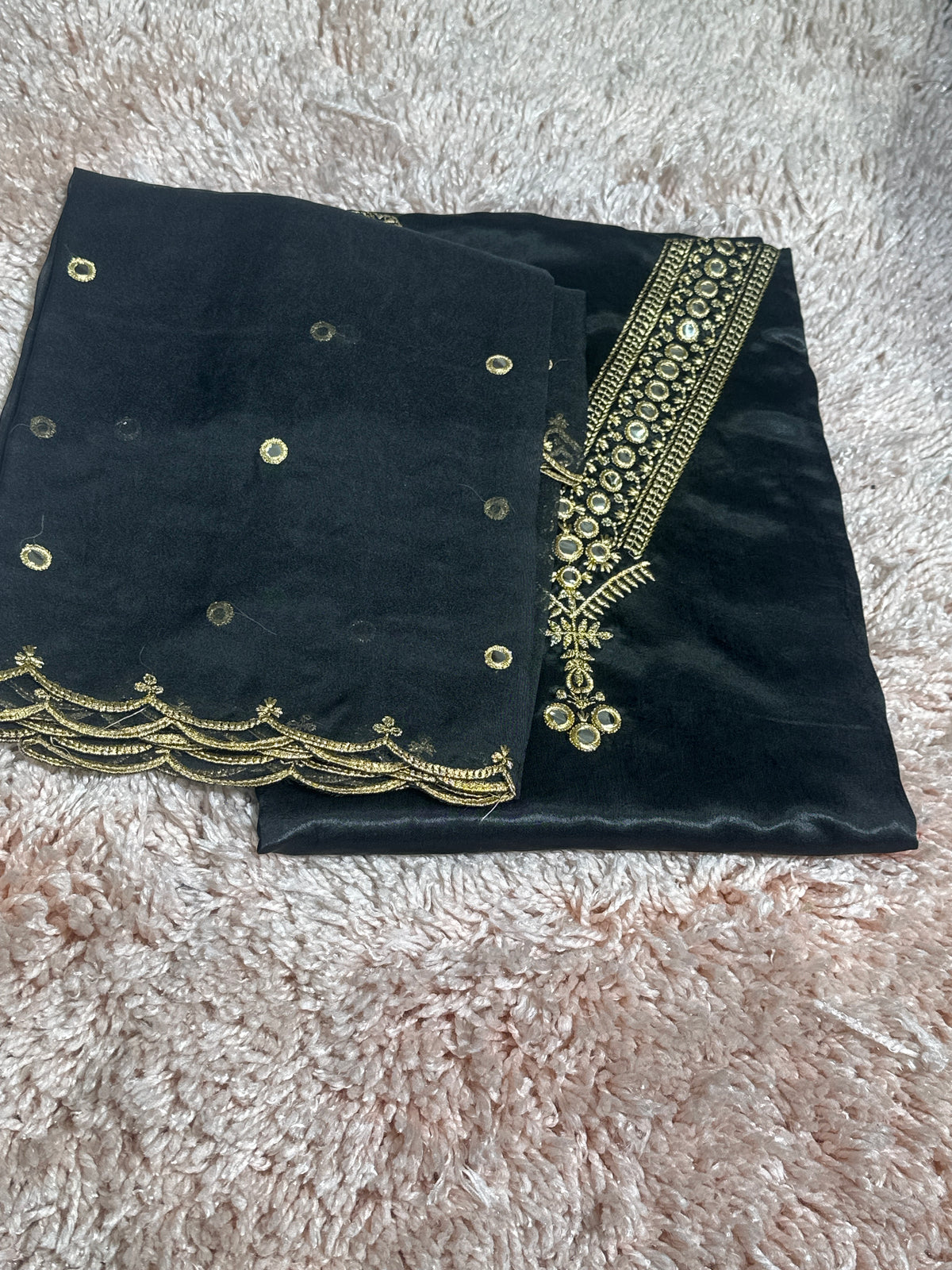 OFFER SALES UNSTITCHED SALWAR SUITS -  IHA 35978