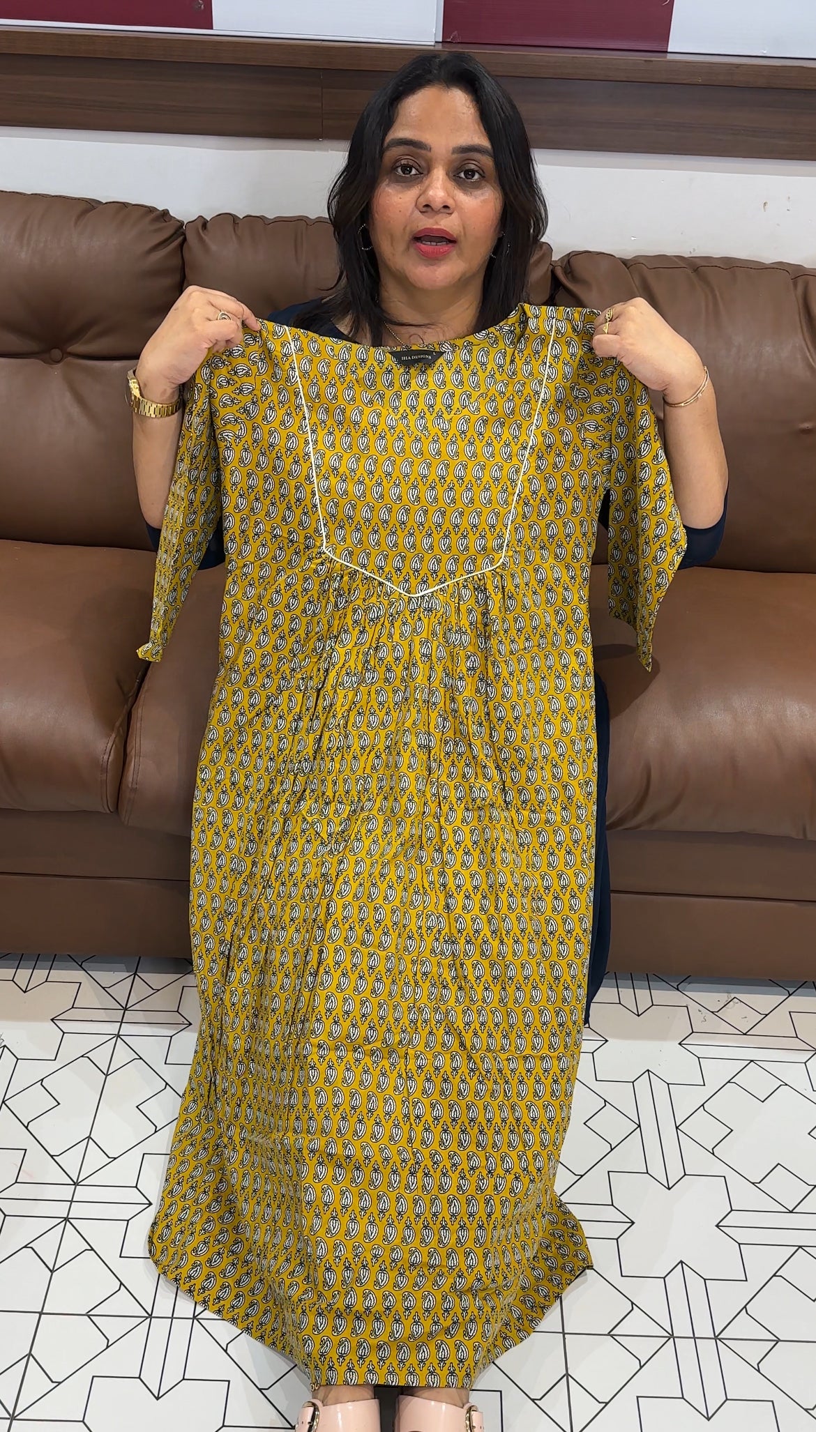 PRINTED LONG A-LINE TOPS -  IHA 28890