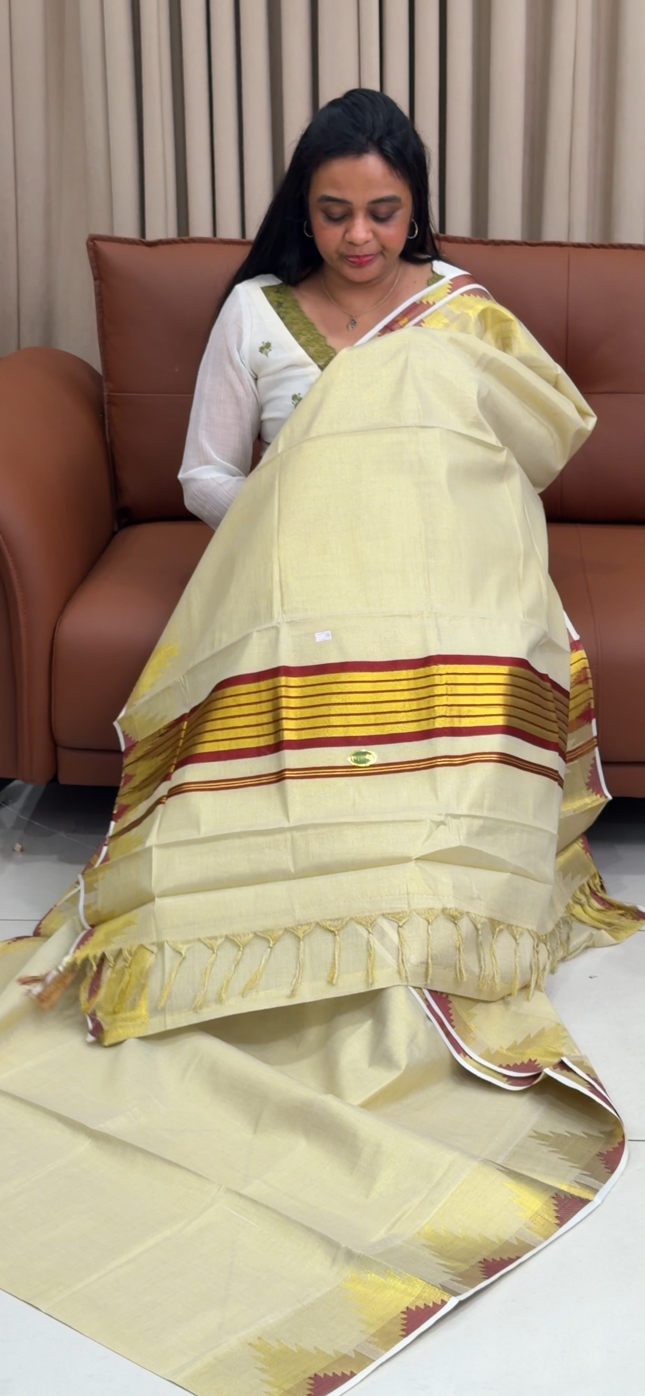 OFFER ONAM SAREES - IHA 34939
