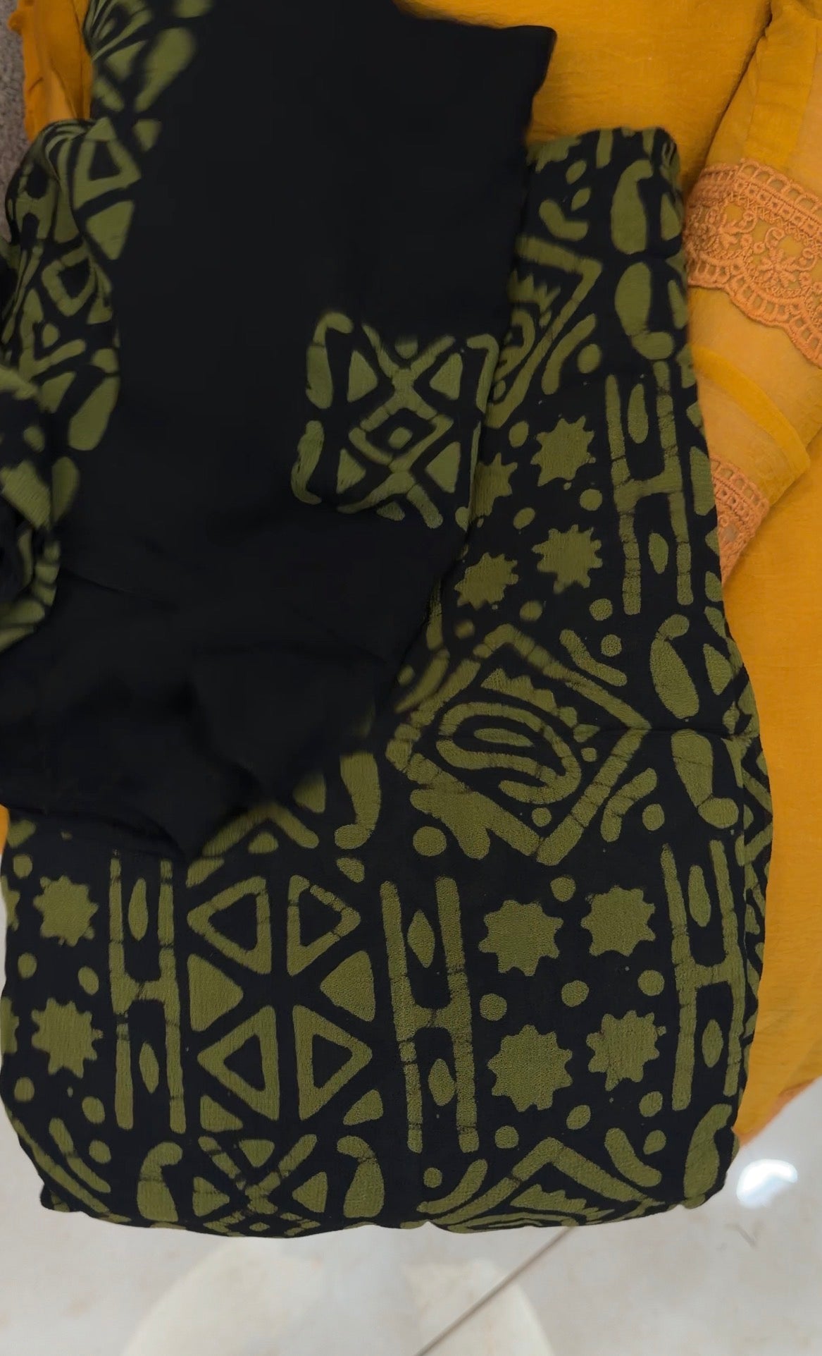 BATIK PRINTED UNSTITCHED SALWAL SUITS -IHA 33472