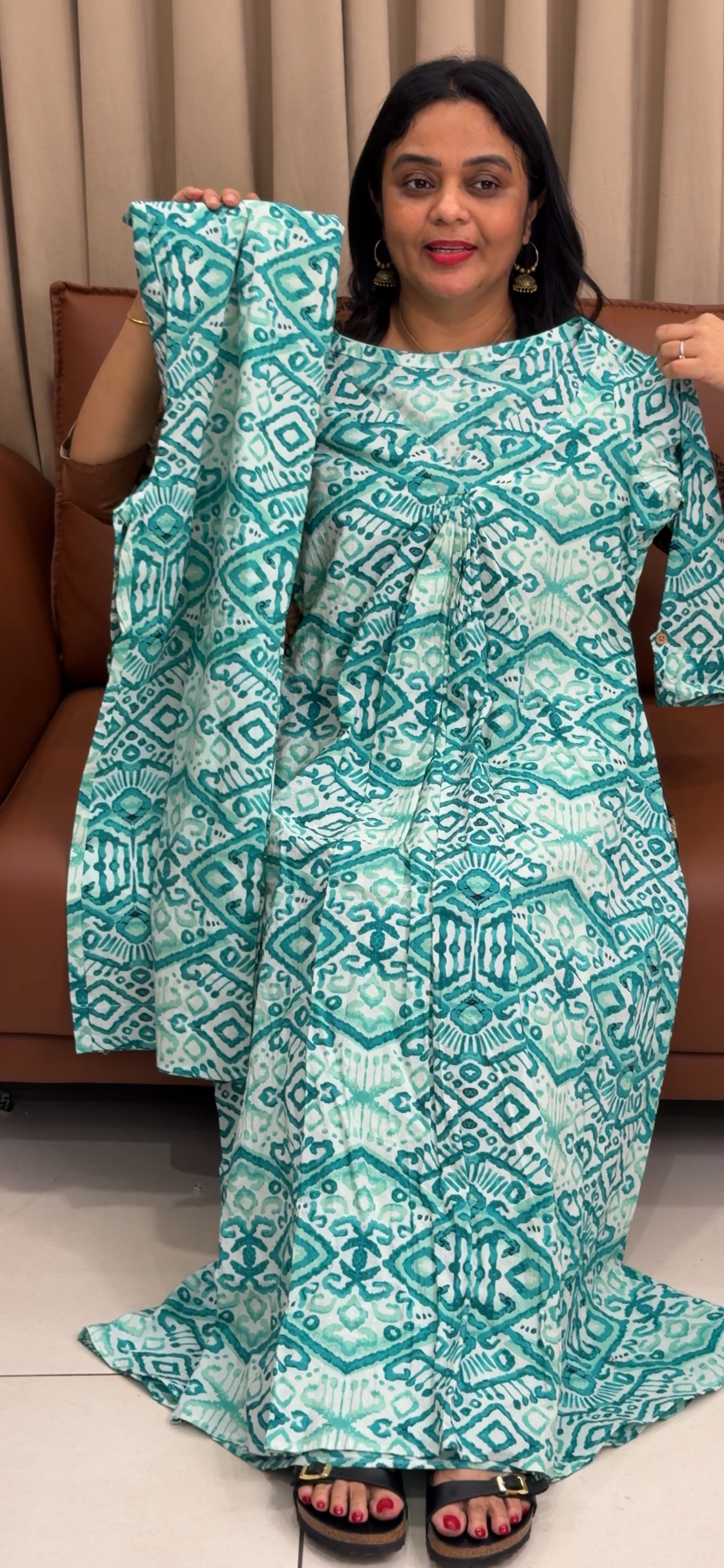 IHA'S IN-HOUSE LONG PRINTED ALINE TOPS - IHA 34097
