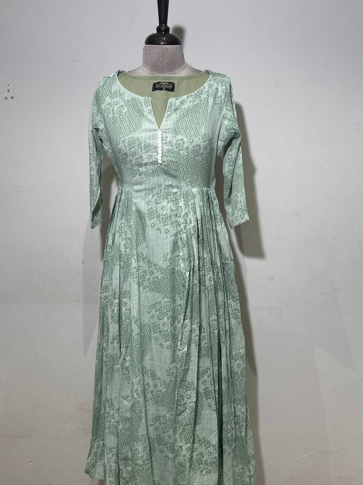 OFFER SALES TOP'S -  IHA 35651