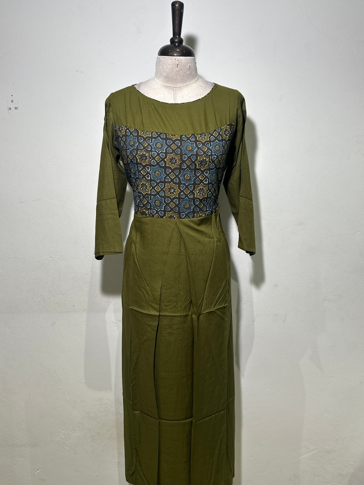 OFFER SALES TOP'S - IHA 35166
