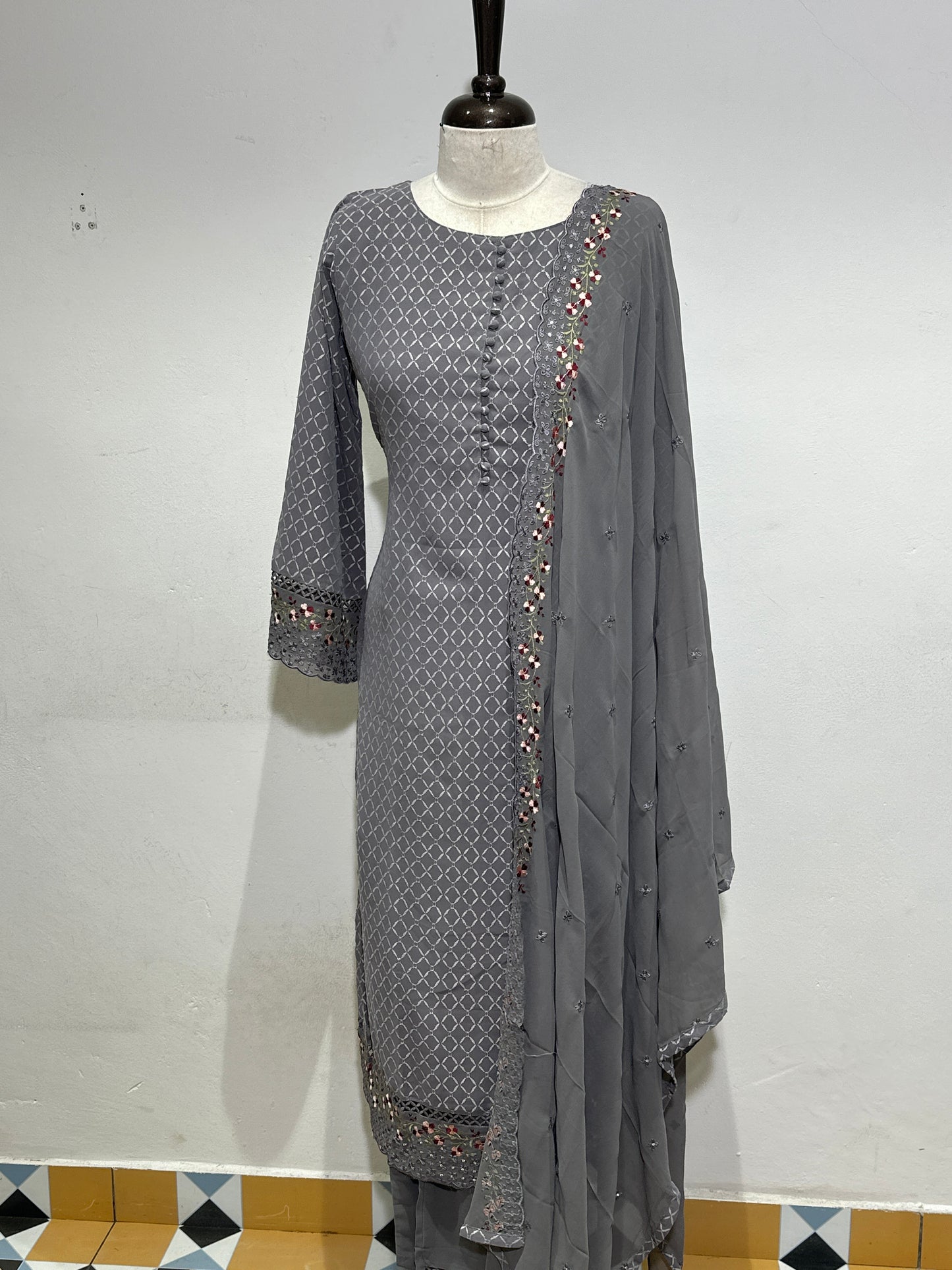 OFFER SALES TOP AND BOTTOM  -  IHA 34284