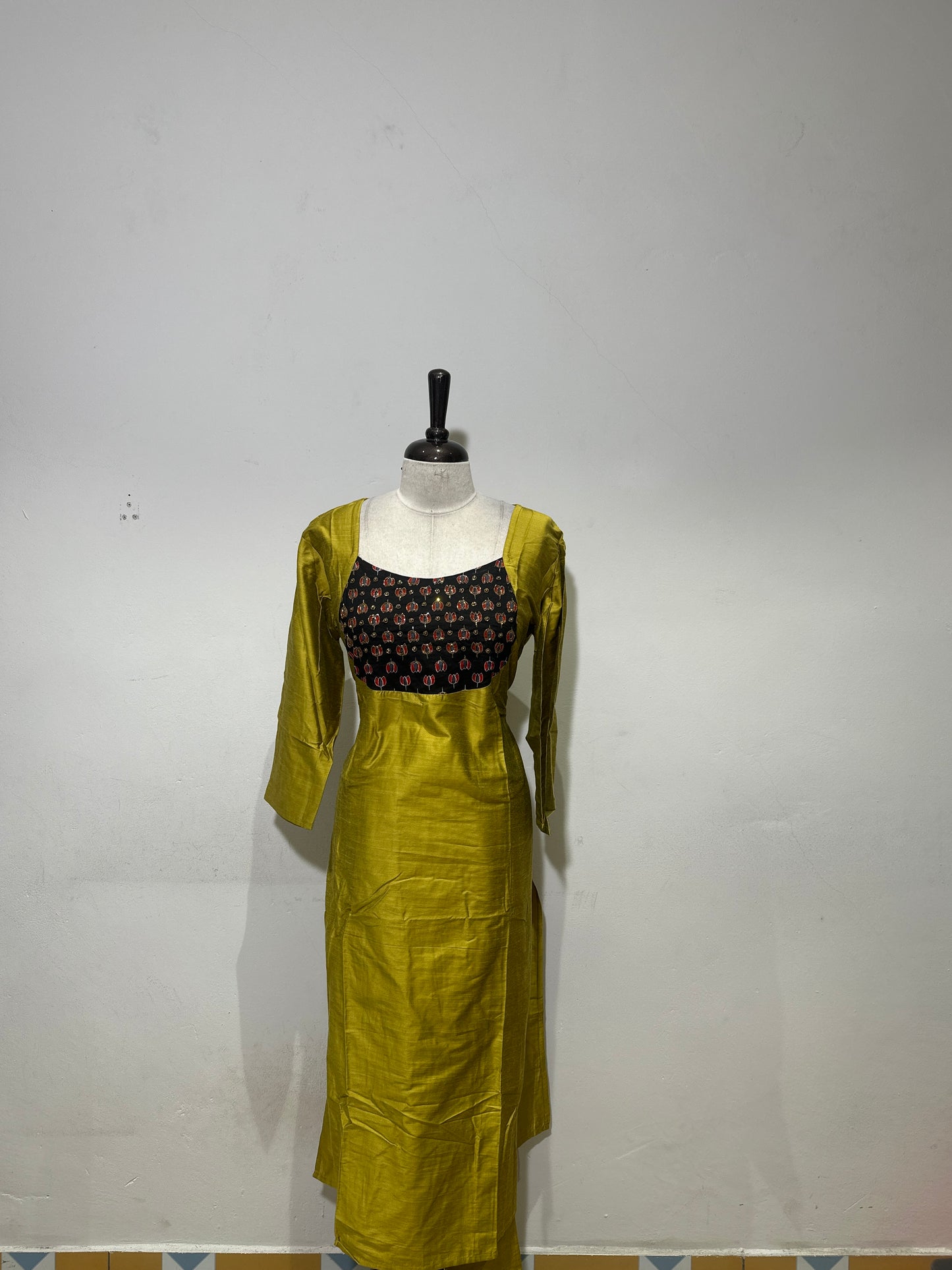 OFFER SALES TOP AND  BOTTOM  -  IHA 34324