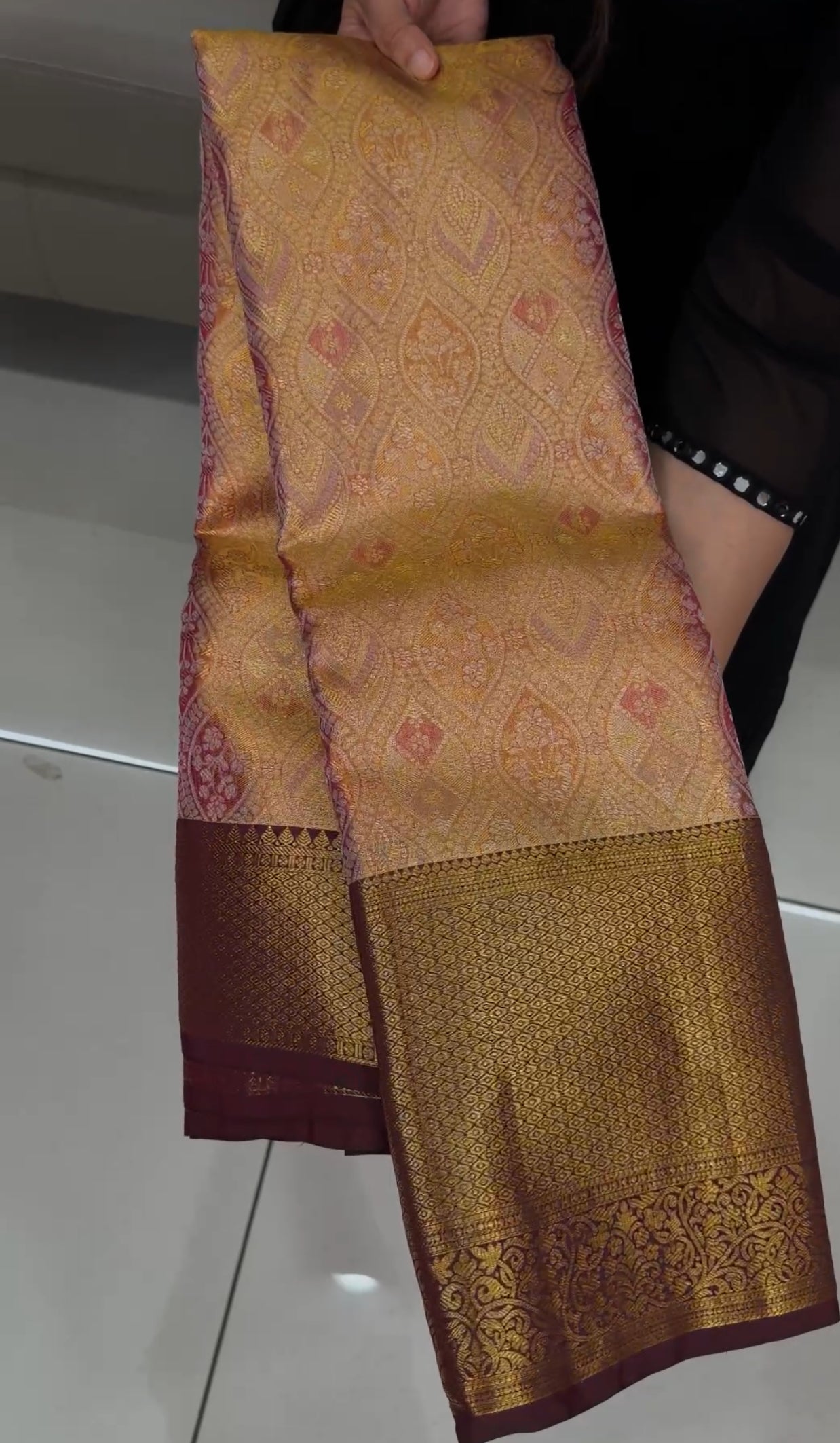 TISSUE KANCHIPURAM SILK SAREES - IHA 29253