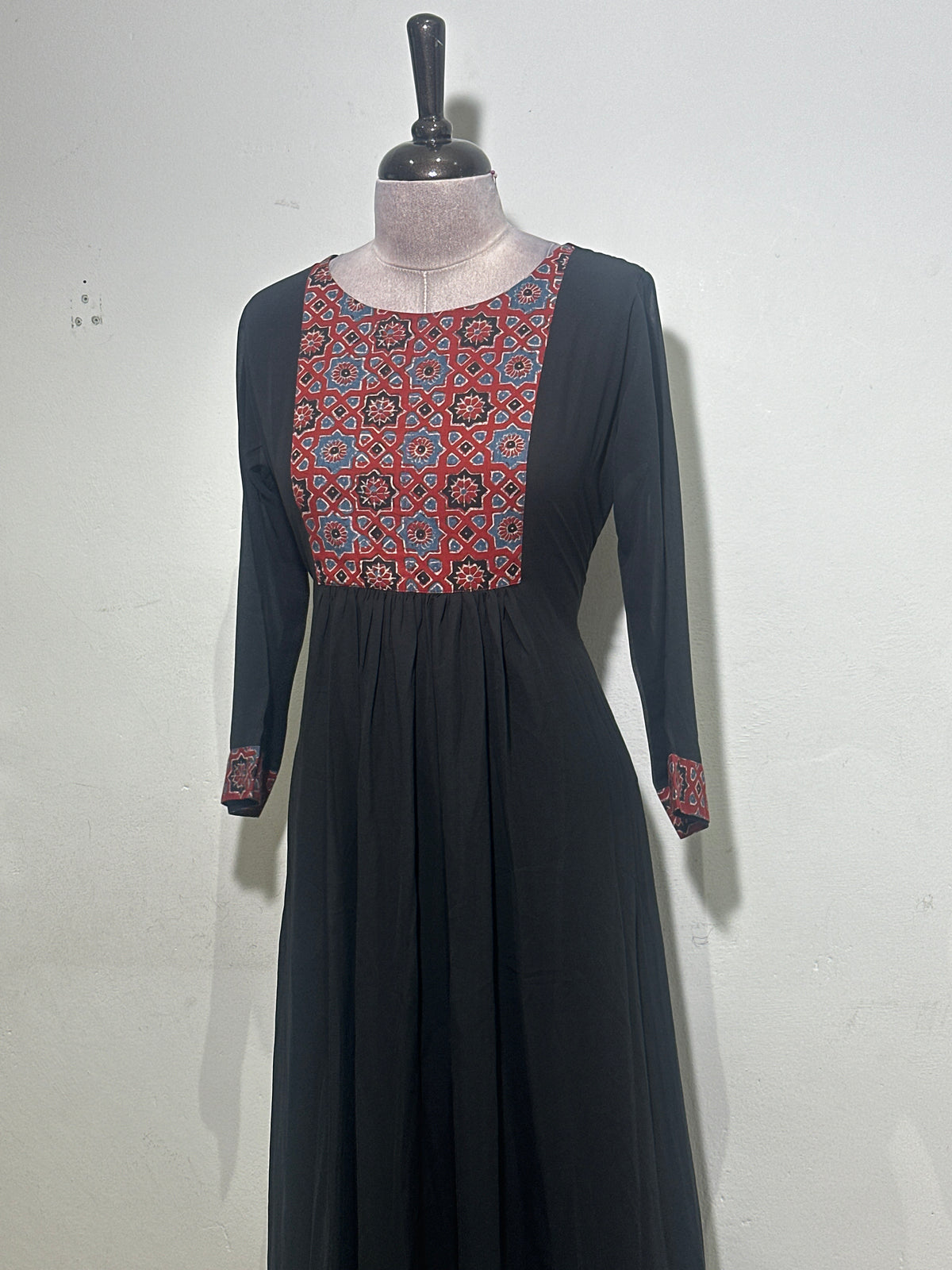 OFFER SALES TOP'S -  IHA 35977