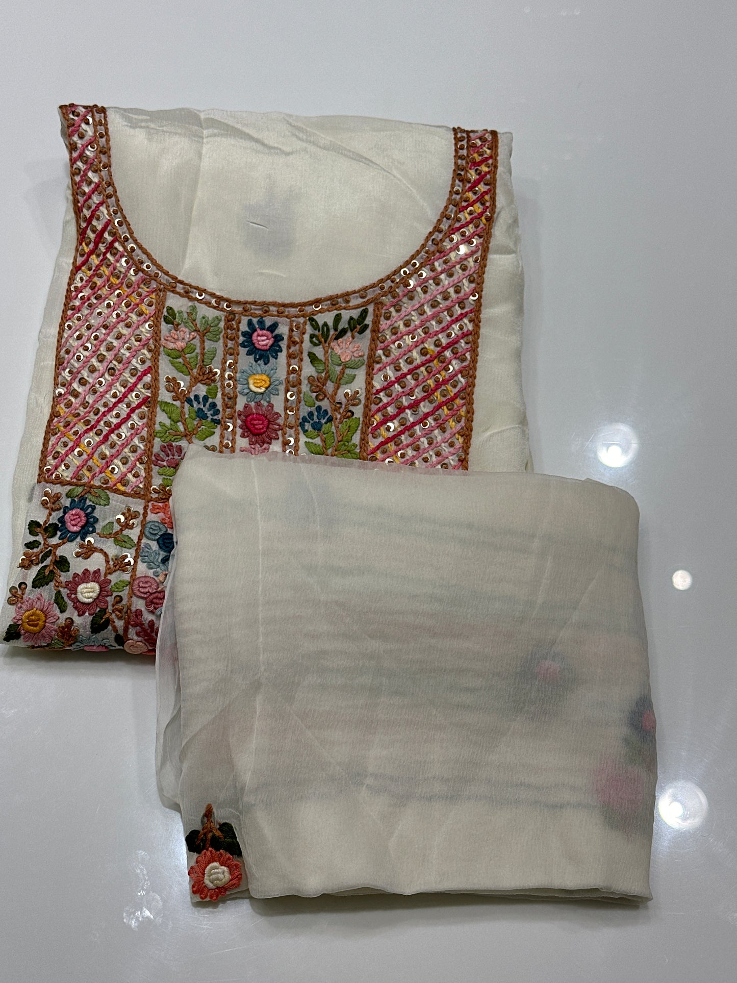 OFFER SALES UNSTITCHED SALWAR SUITS -  IHA 33613