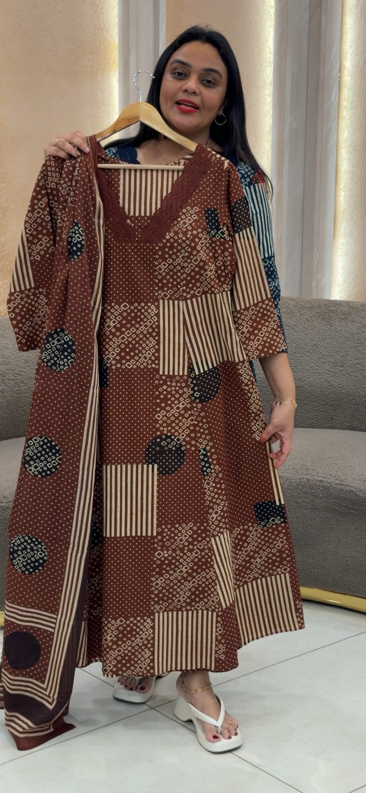 IHA'S IN-HOUSE ALIEN TOP AND DUPATTA - IHA 33246