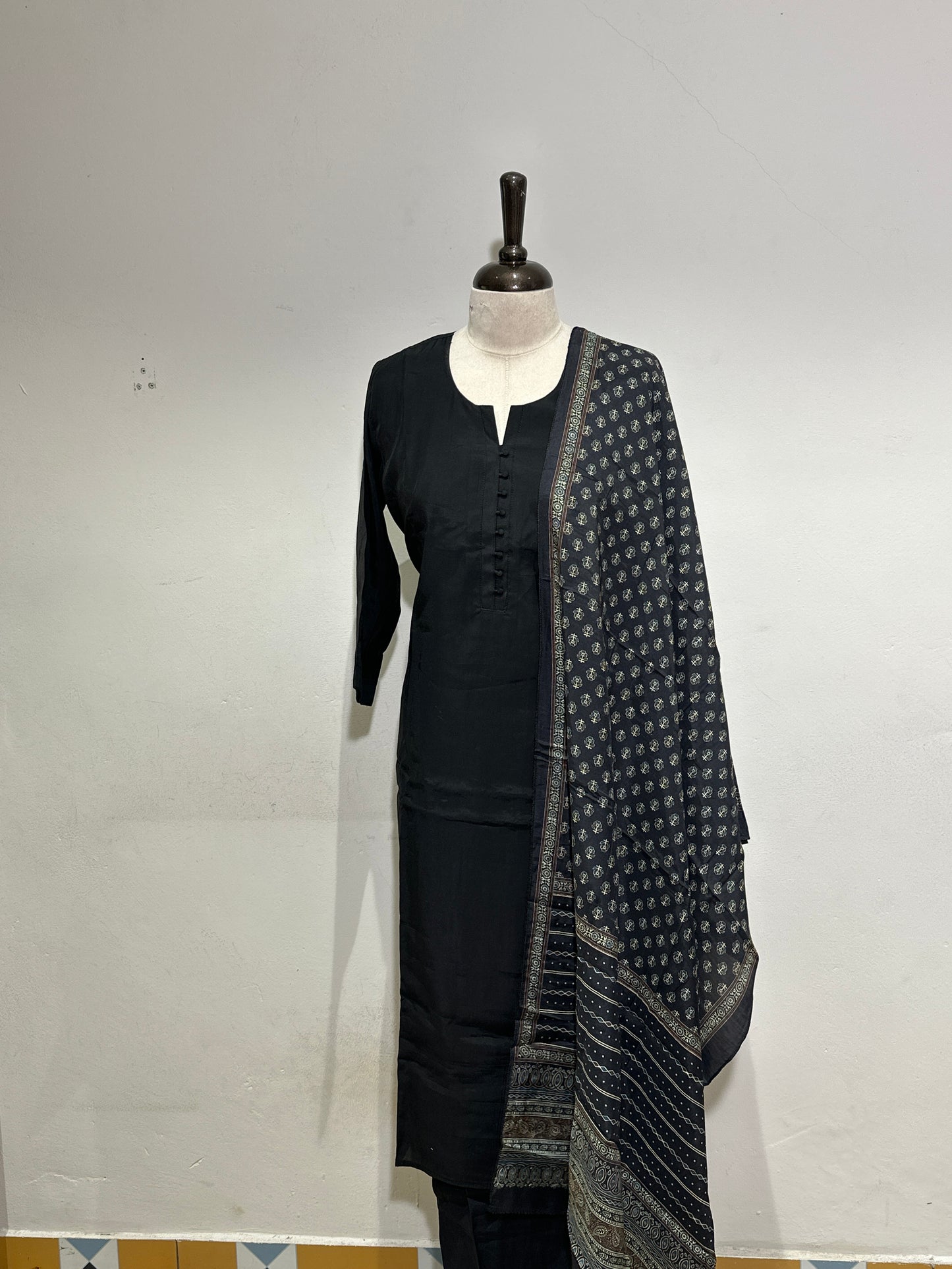 OFFER SALES TOP AND  BOTTOM  -  IHA 34290