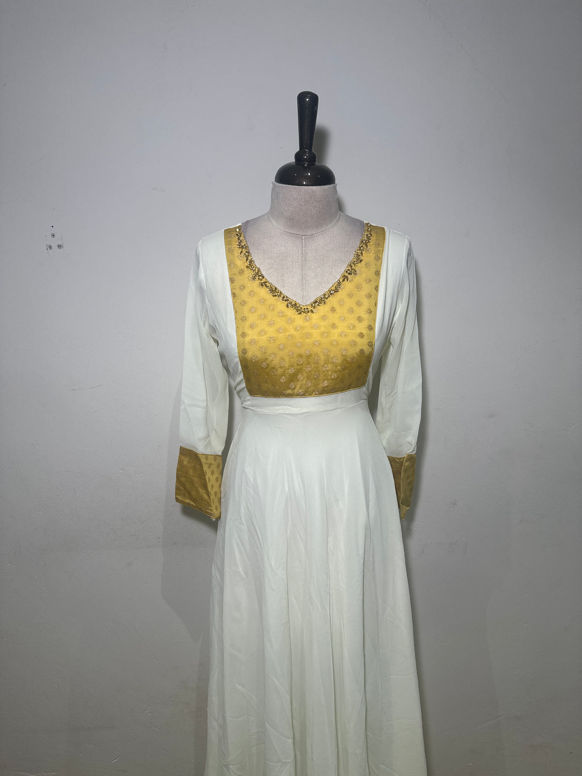 OFFER SALES TOP'S - IHA 35126