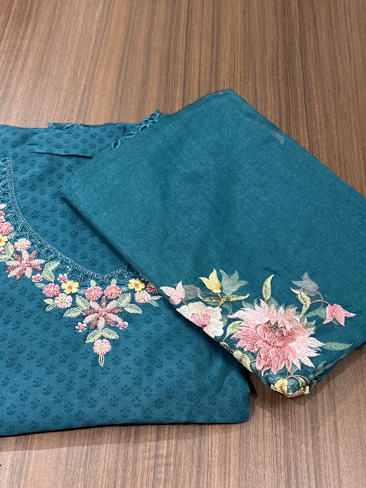 OFFER SALES UNSTITCHED SALWAR SUITS -  IHA 34050