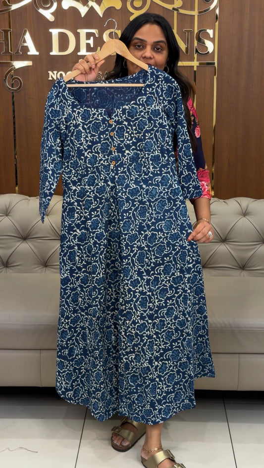 IHA'S IN- HOUSE PRINTED TOPS - IHA 31890