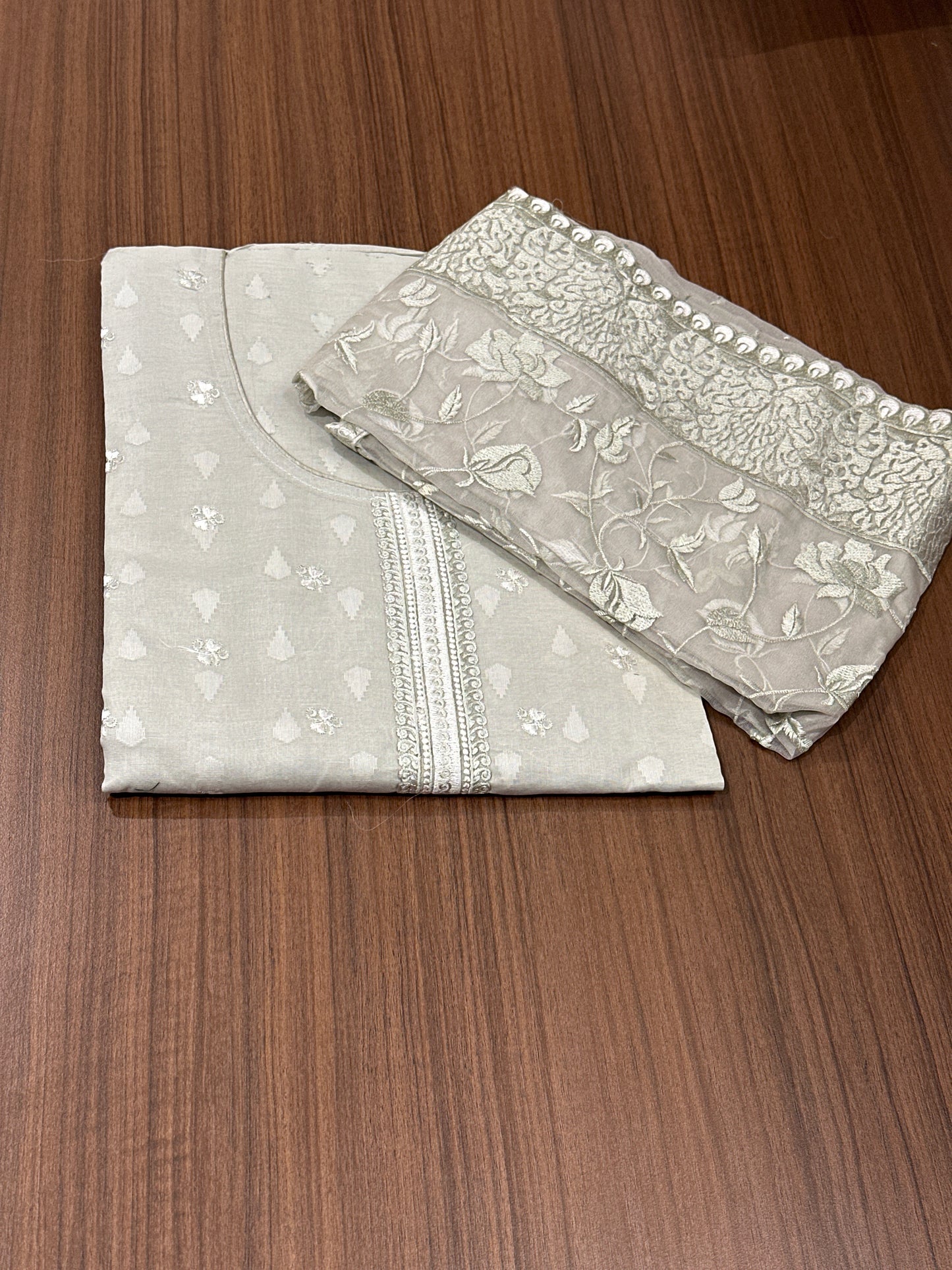 OFFER SALES UNSTITCHED SALWAR SUITS -  IHA 33762