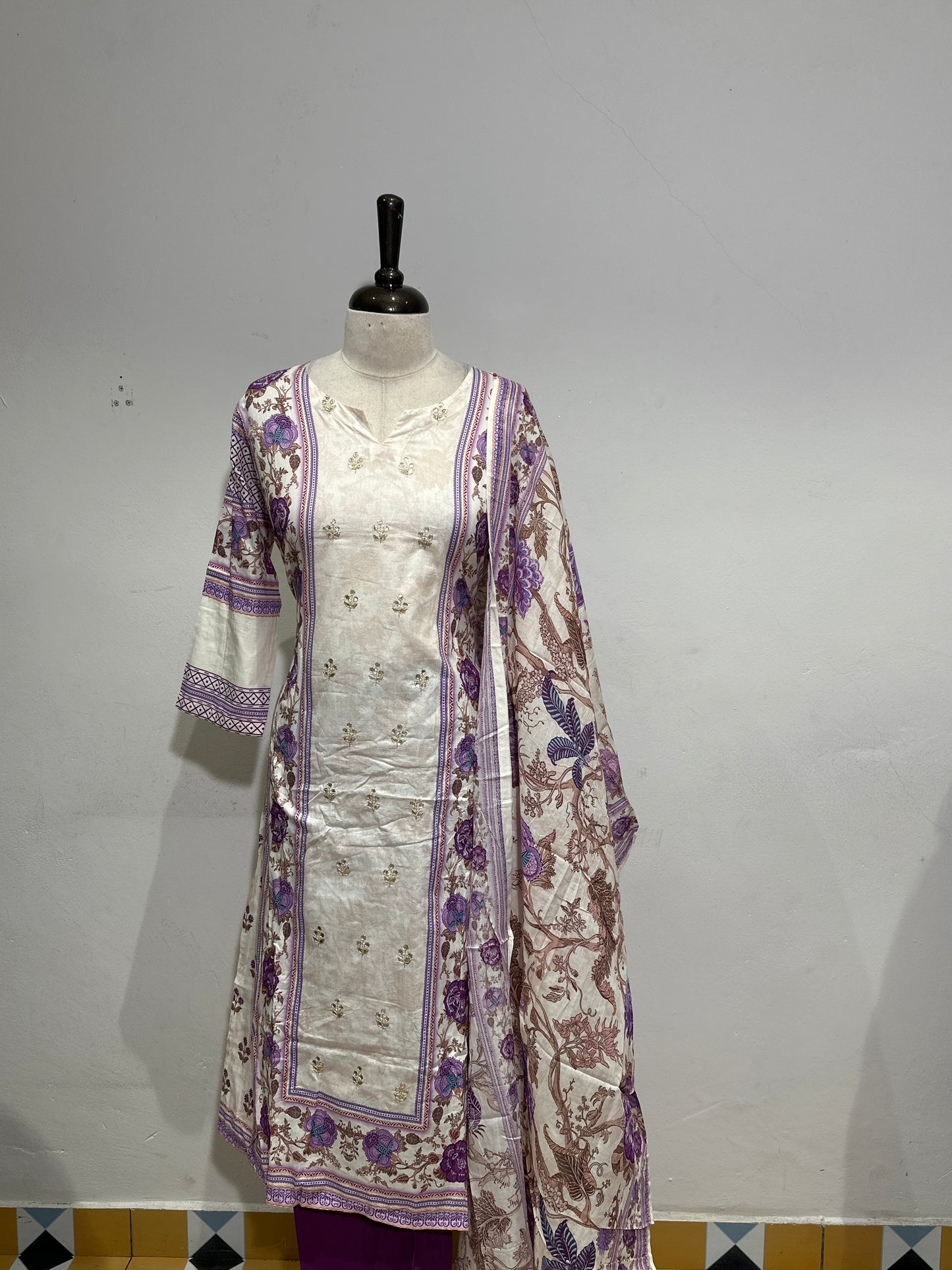 OFFER SALES TOP AND BOTTOM  -  IHA 34284