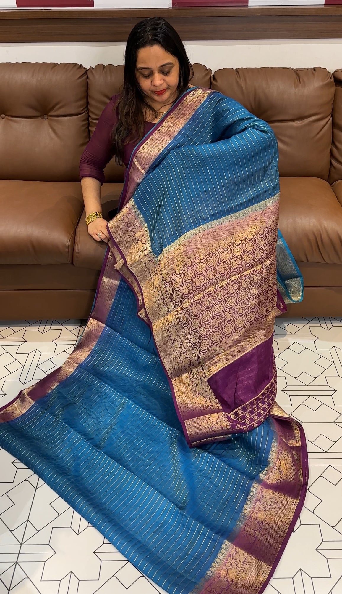 SEMI BANARASI SAREE - IHA 19081