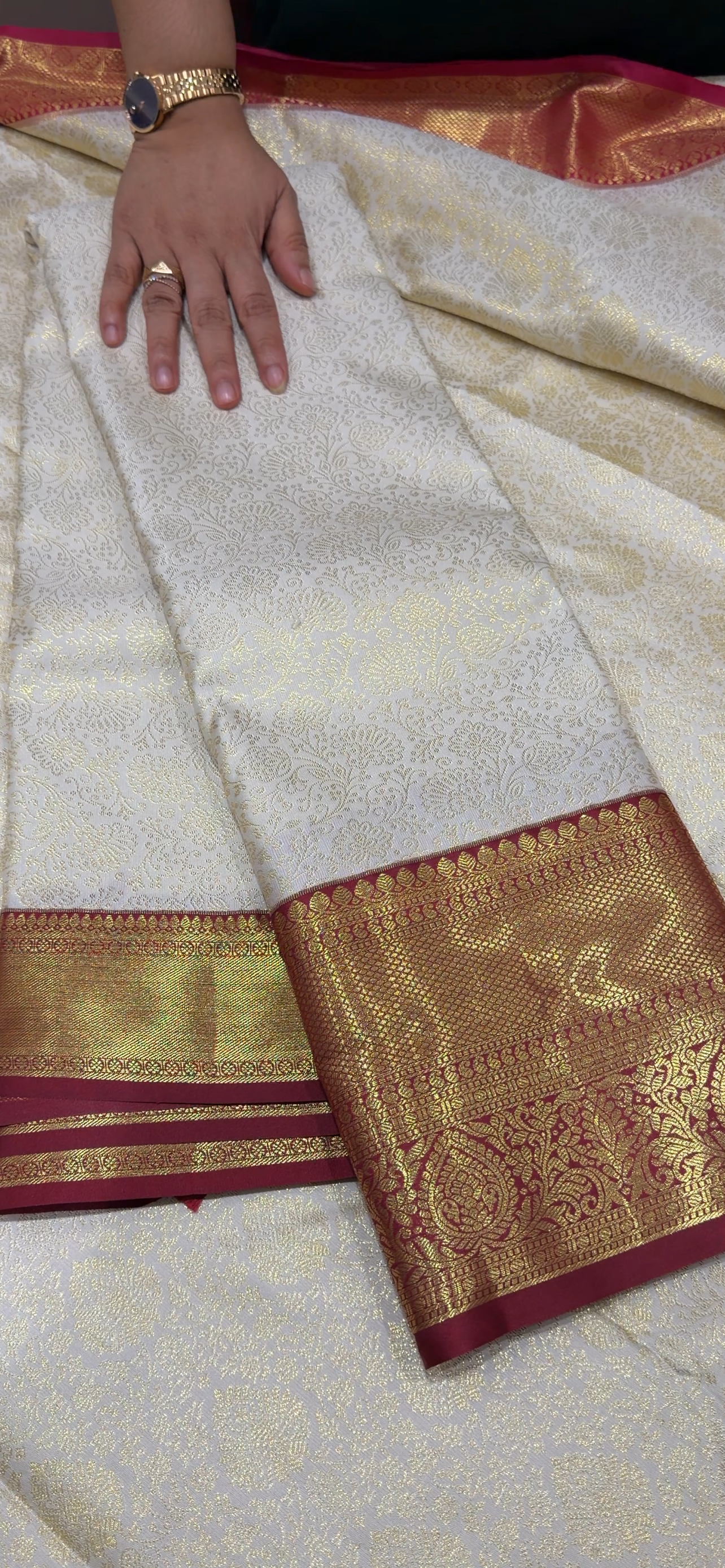 SEMI KANCHIPURAM SAREES - IHA 33926