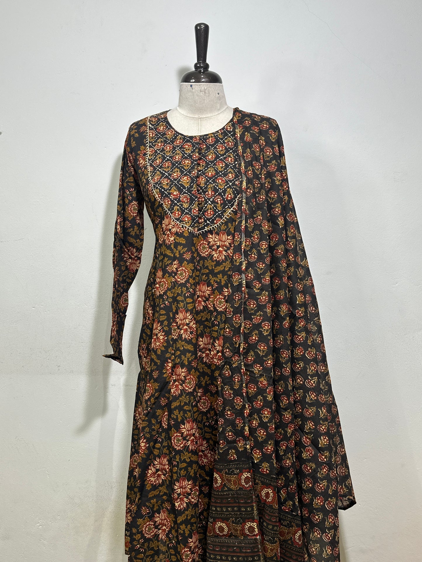 OFFER SALES TOP AND  BOTTOM  -  IHA 34372