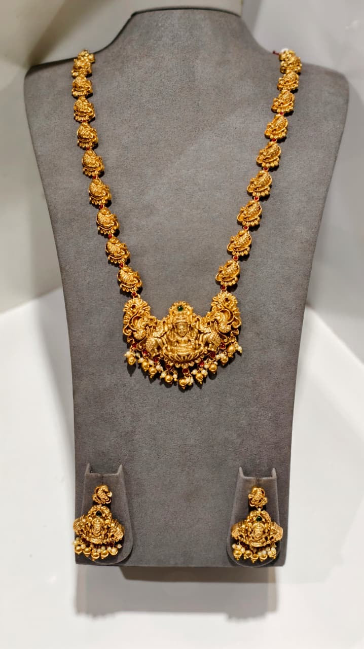 DESIGNER NECKLACE SETS - IHA 35831