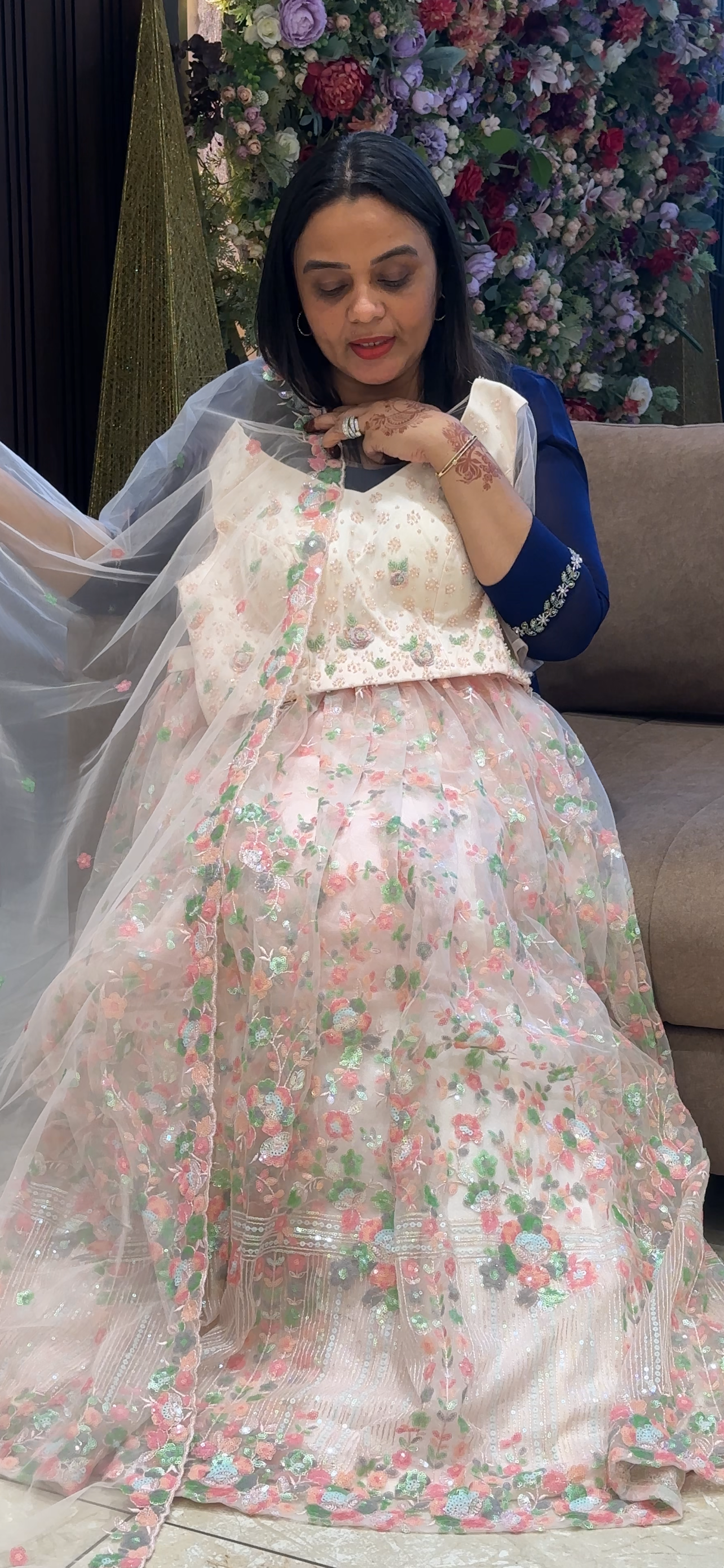 DESIGNER LEHENGAS - IHA 31621